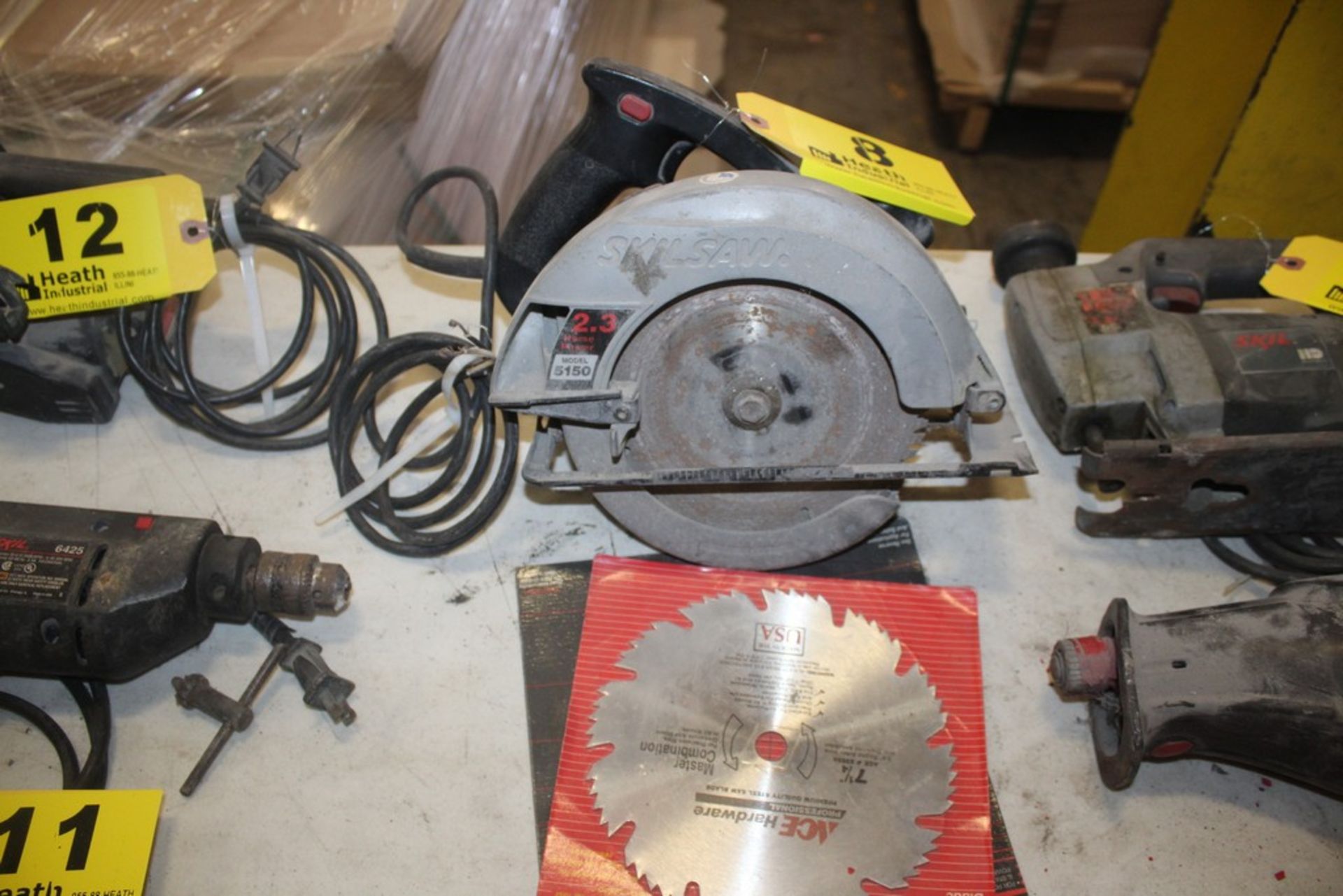 SKIL SAW MODEL 5150 7-1/4" CIRCULAR SAW WITH BLADES