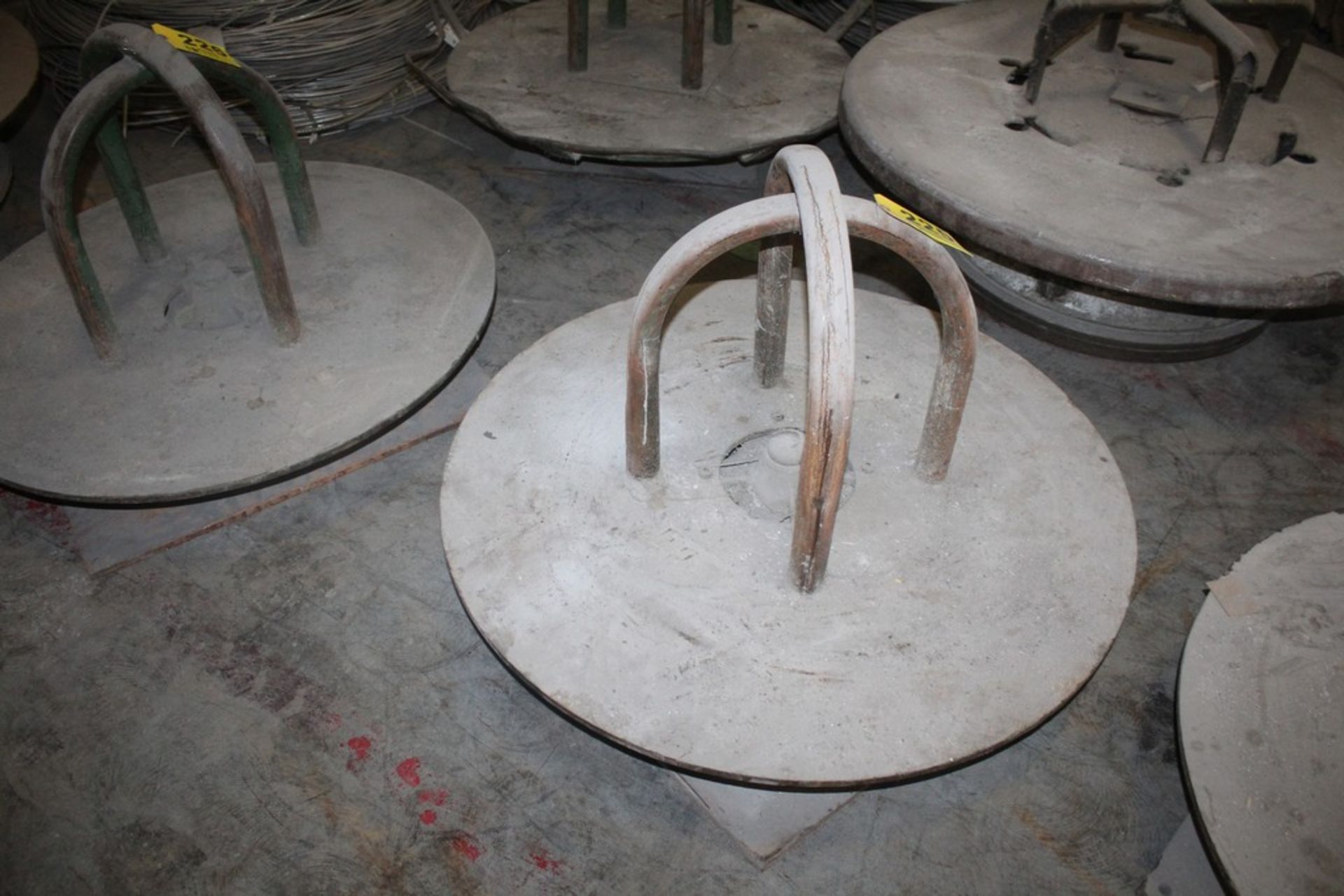 40" DIAMETER TURNTABLE