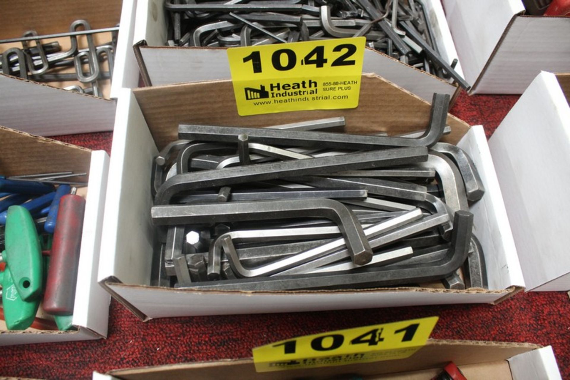 ASSORTED HEX WRENCHES IN BOX