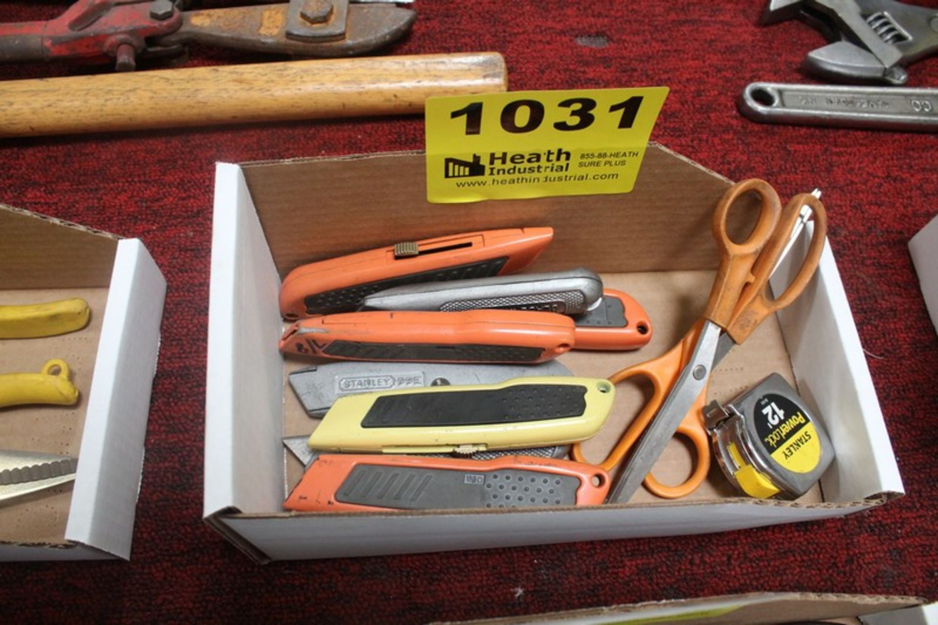 ASSORTED UTILITY KNIVES & SCISSORS IN BOX