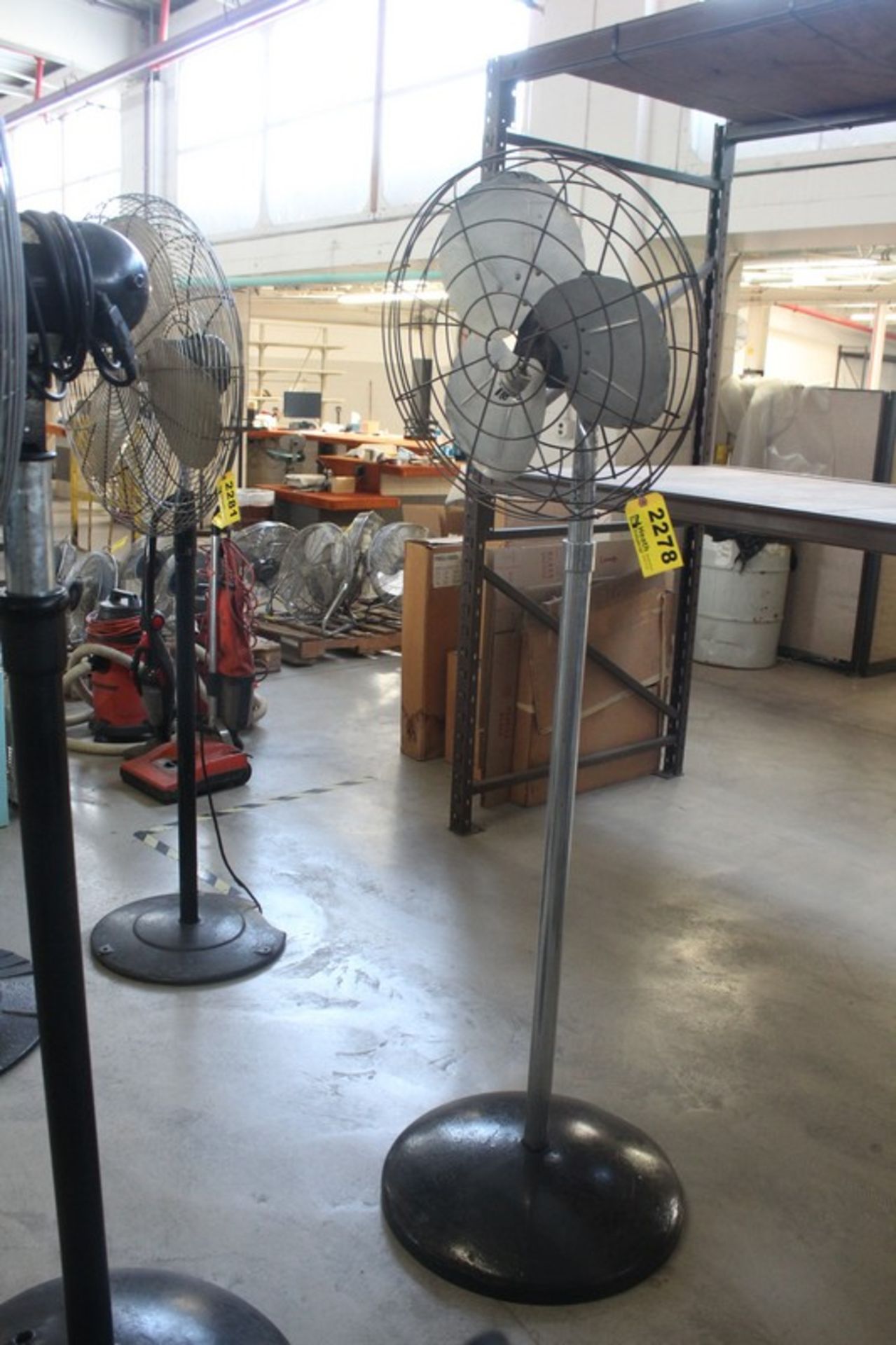 AIR CIRCULATOR, 18"