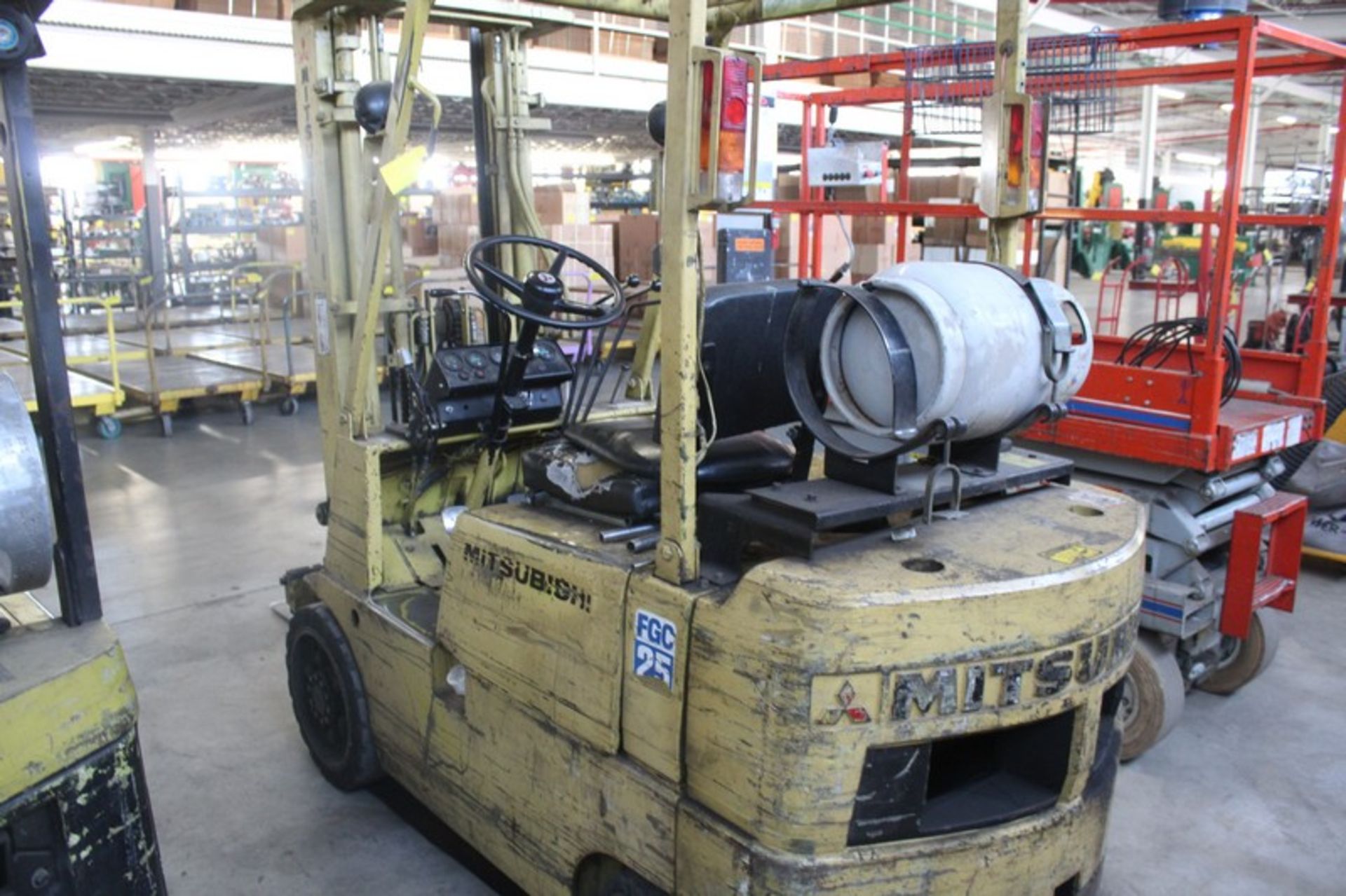 Mitsubishi 5,000 LB. Model FGC25 LP Gas Forklift Truck, s/n F82-54003, 189” Max. Lift, Side Shift, - Image 3 of 7