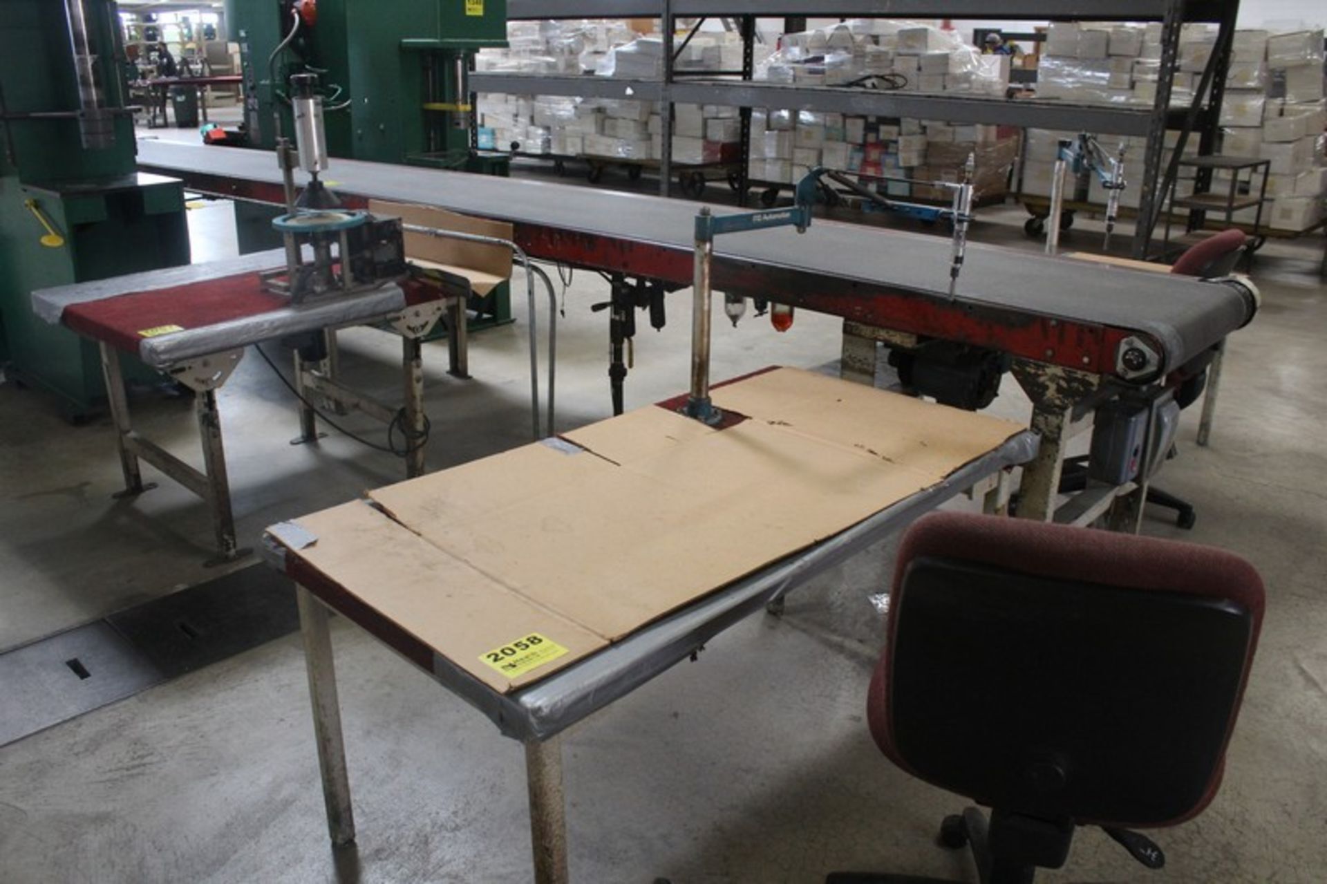 ASSEMBLY TABLE, 58" X 28" X 26". WITH PNUEMATIC AIR DRIVER ON ITD ARTICULATING ARM