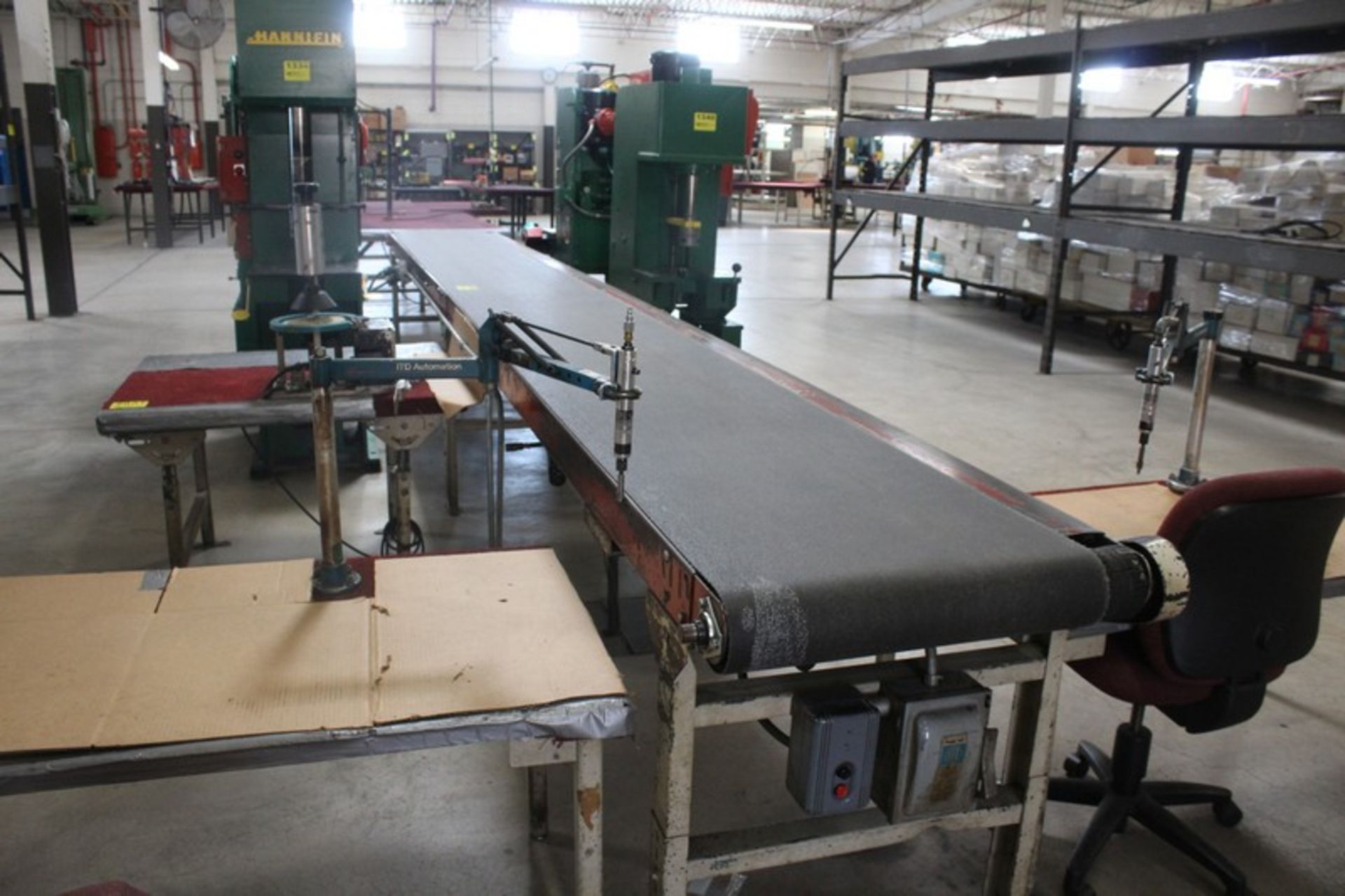 BELT DRIVE POWER CONVEYOR, 21' X 24"