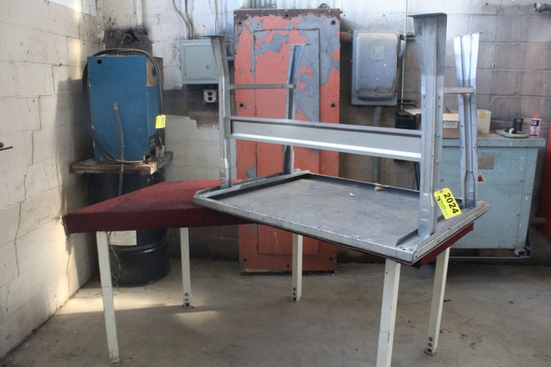 (2) ASSORTED WORK BENCHES