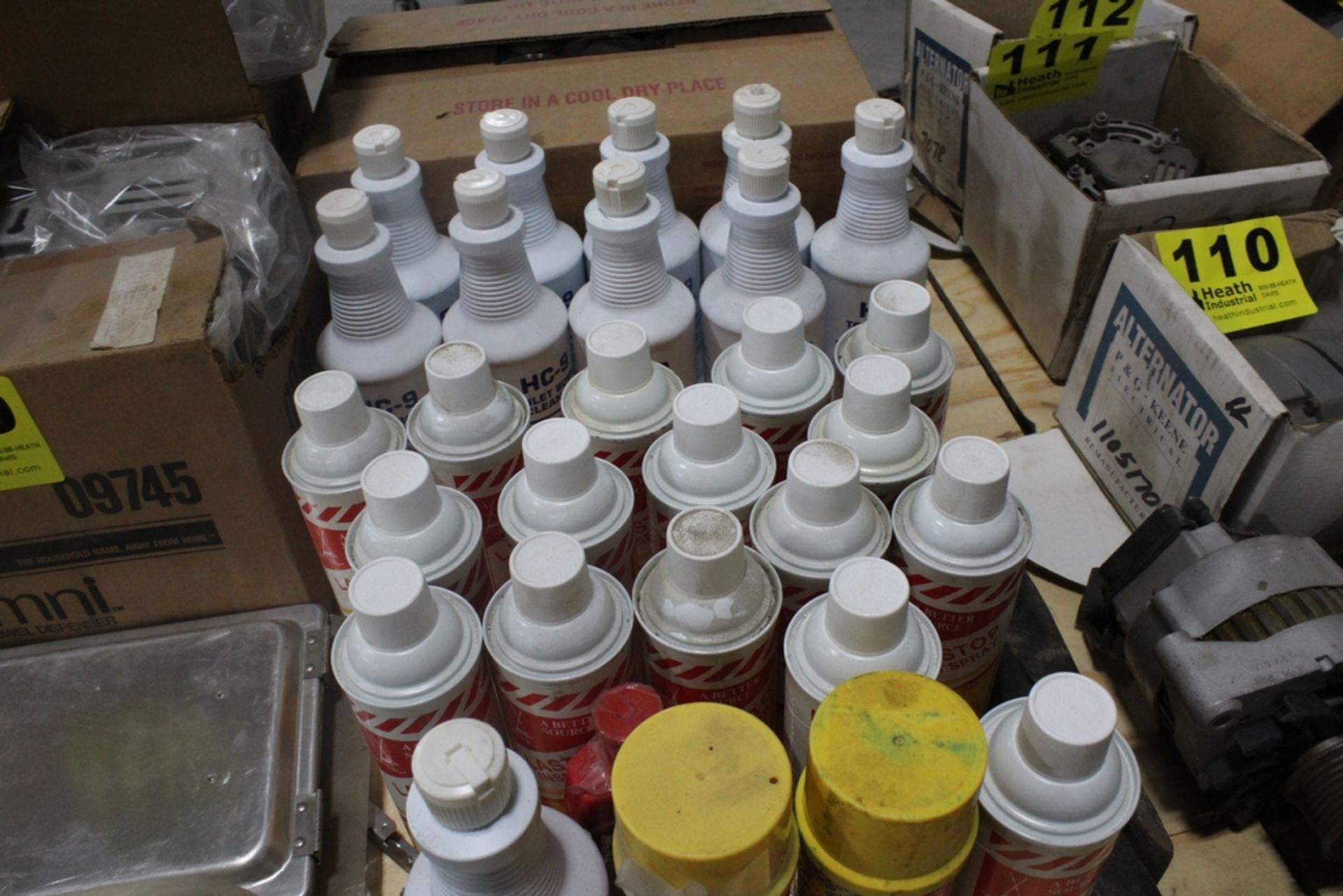 LARGE ASSORTMENT OF IN SPRAYS, CLEANERS AND DISPENSERS - Image 2 of 3