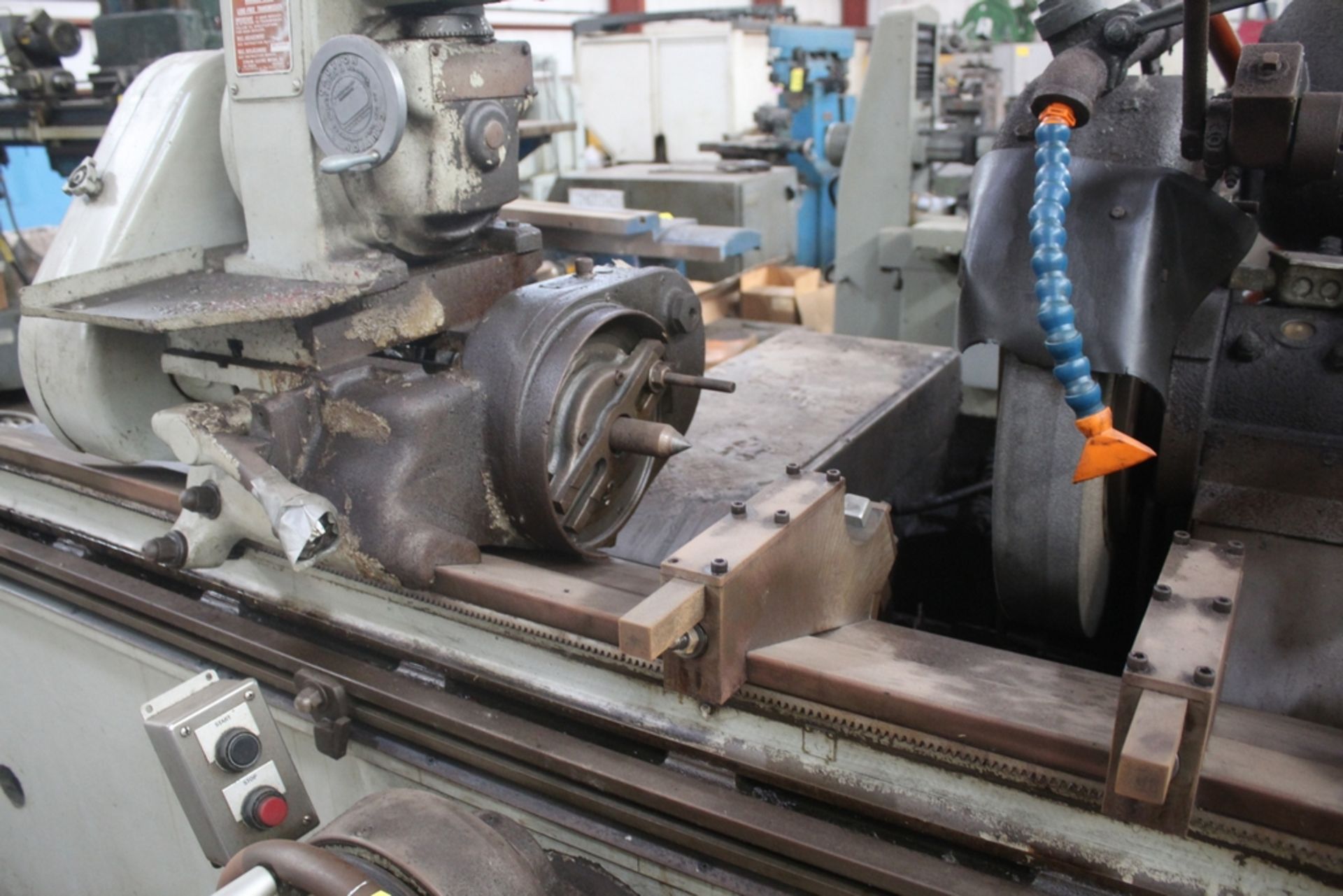 NORTON 10" X 72" PLIAN HYDRAULIC CYLIDRICAL GRINDER S/N C-21018 WITH (2) FOLLOW RESTS - Image 3 of 7