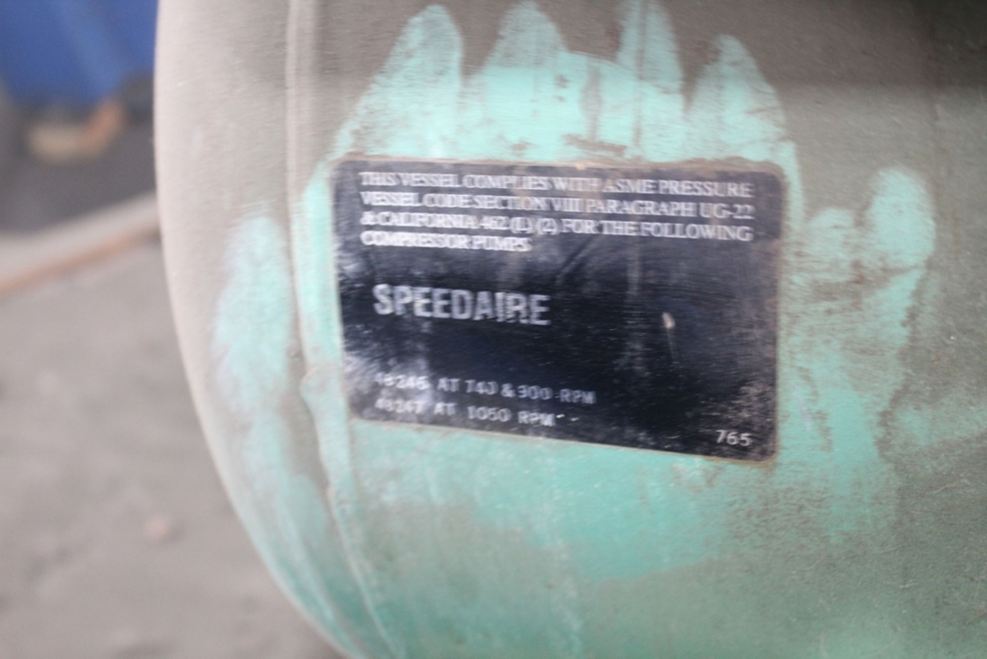 SPEEDAIRE 3 HP TANK MOUNTED AIR COMPRESSOR, S/N L7/21/97-01004 - Image 2 of 2