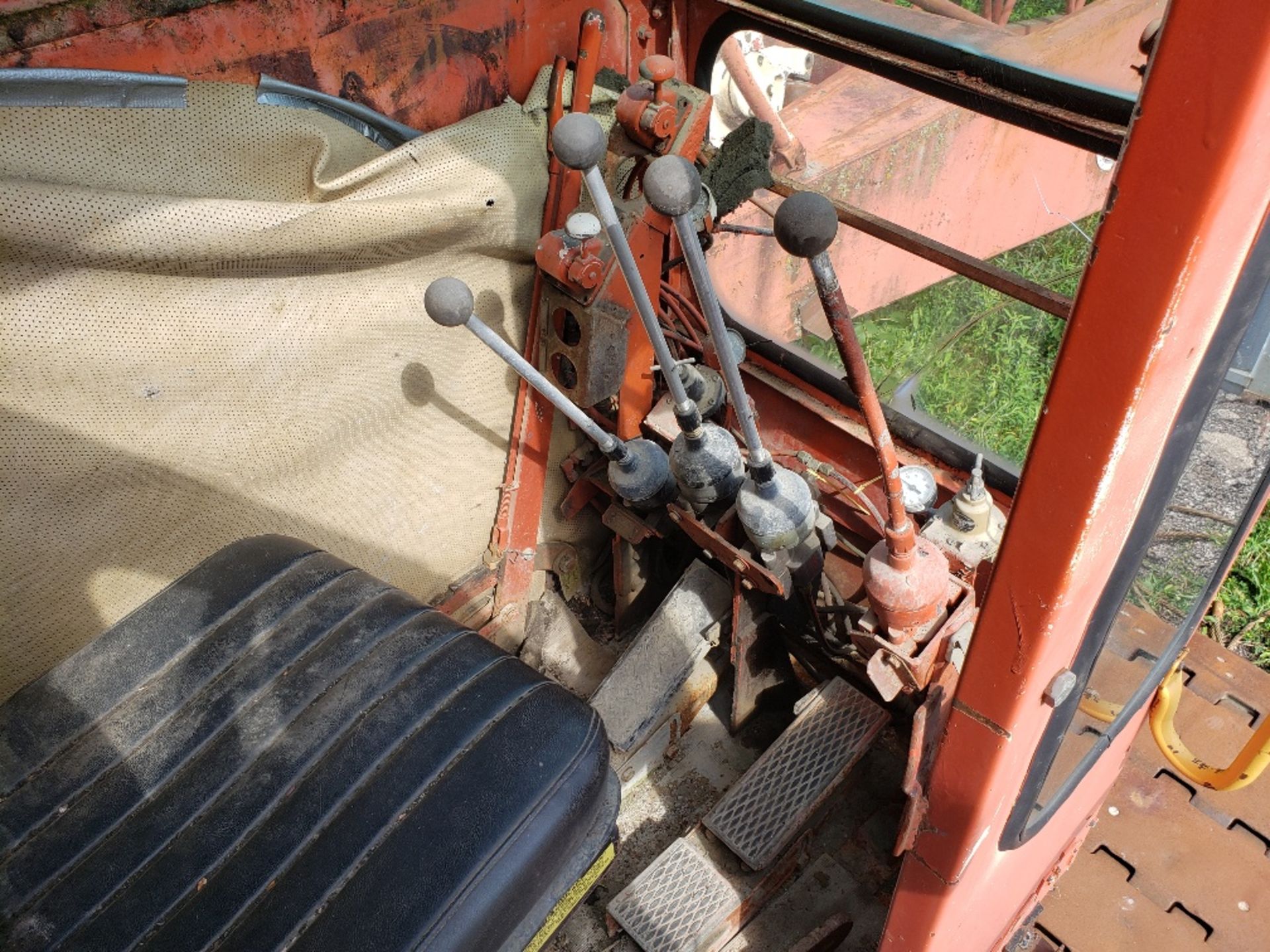 1965 (EST) MANITOWOC 3900 LATTICE BOOM CRAWLER CRANE, 80' BOOM, 40" TRACKS, ENGINE REBUILT BY - Image 8 of 19