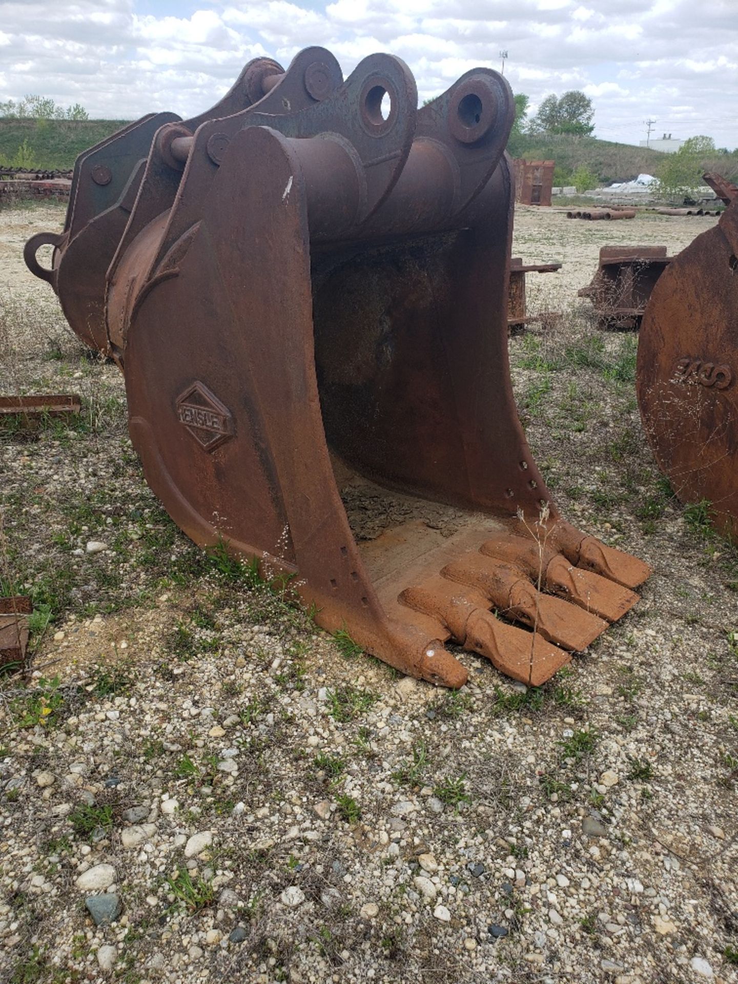 HENSLEY 40" EXCAVATOR BUCKET