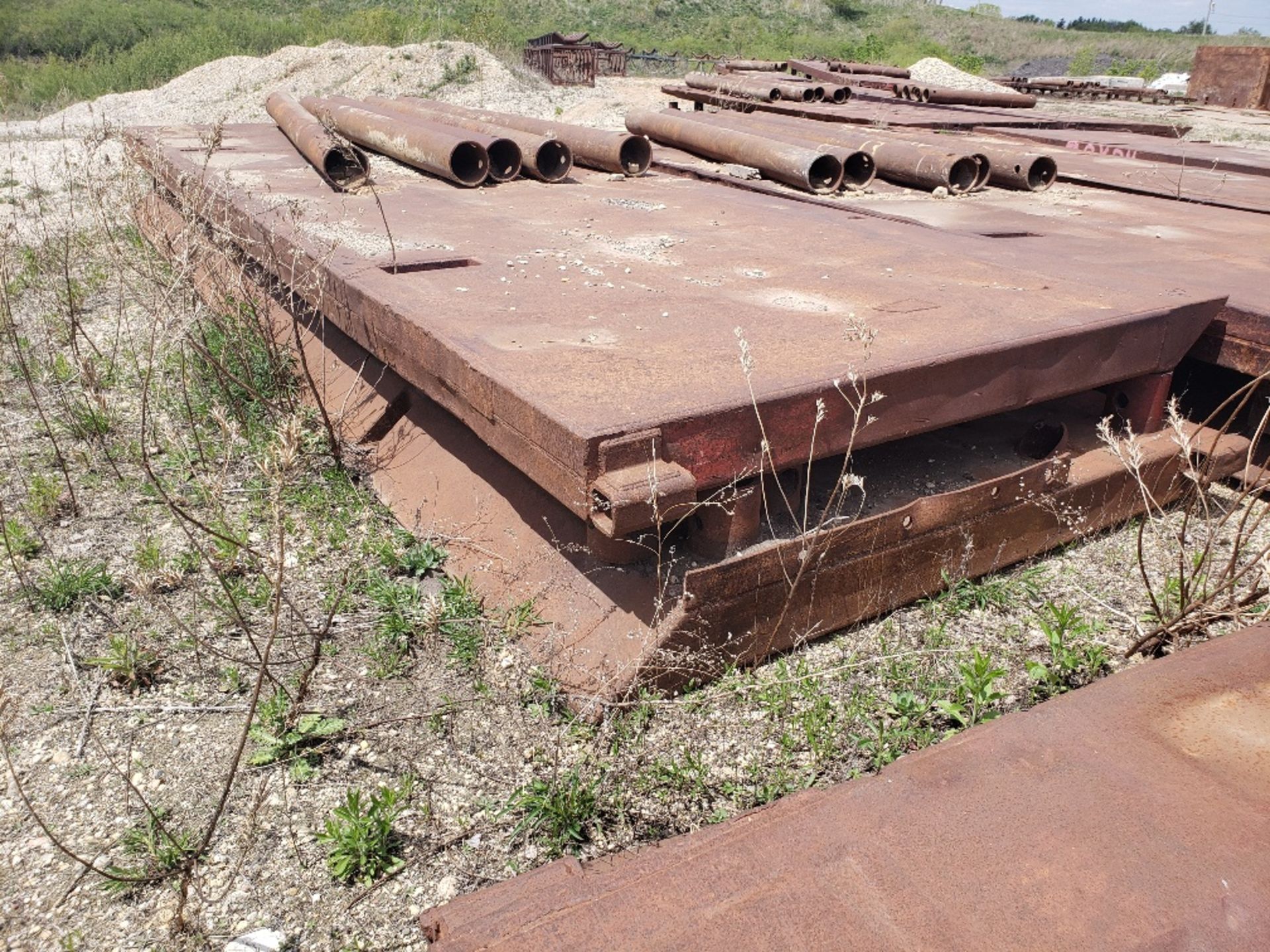 8' X 24' TRENCH BOX WITH (5) 12' SPREADER BARS - Image 2 of 3