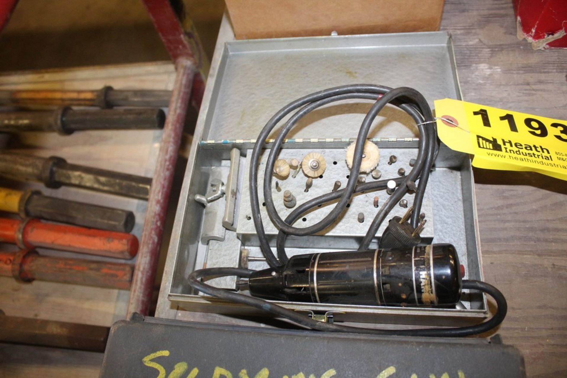 HANDEE ELECTRIC ROTARY GRINDER WITH CASE
