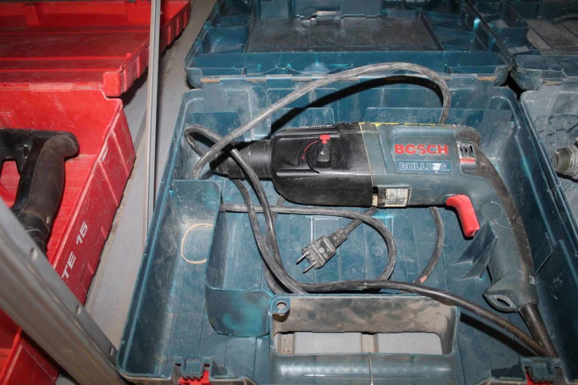 BOSCH MODEL 11250 BULLDOG HAMMER DRILL WITH CASE