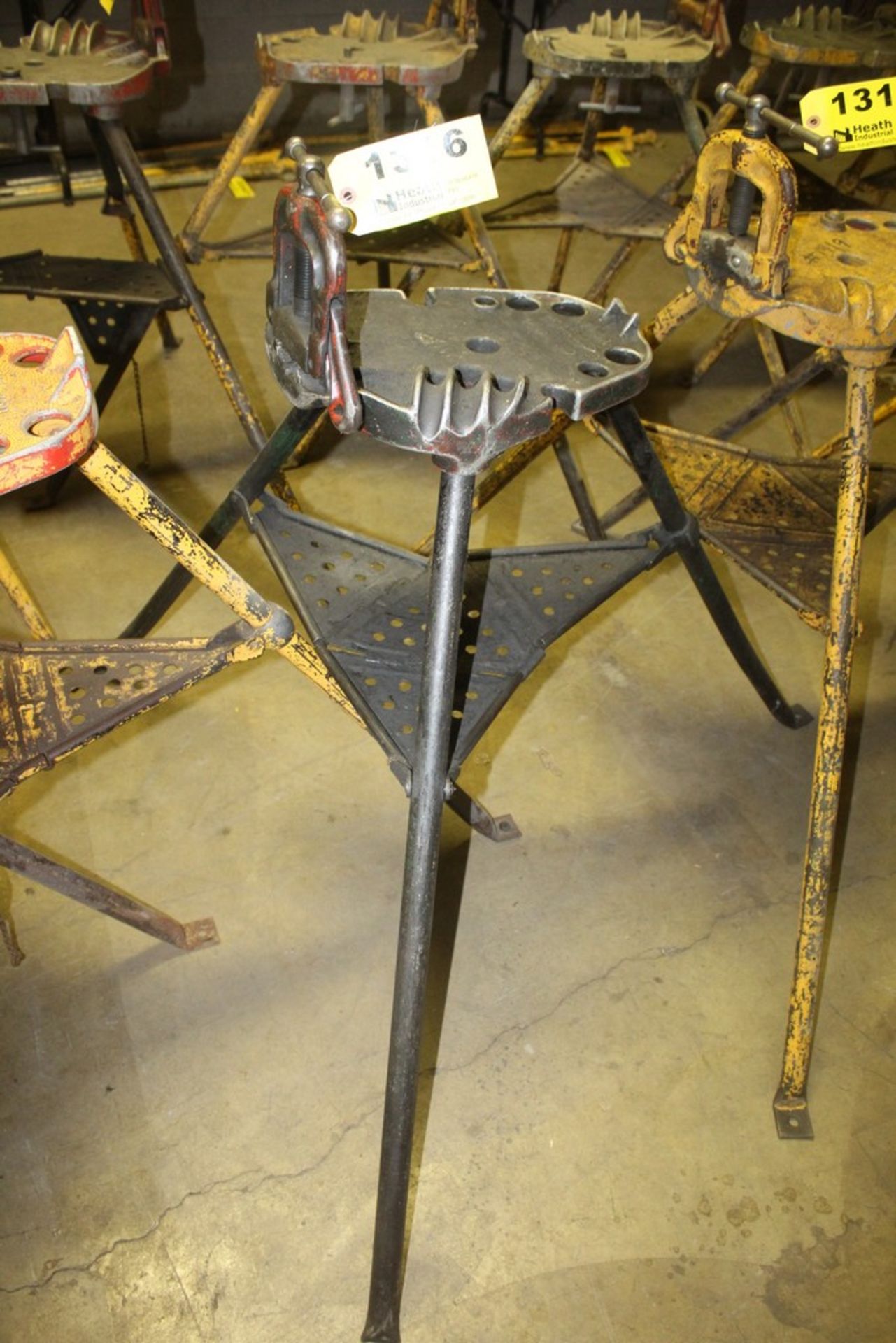 RIDGID NO. 40A TRISTAND WITH PIPE VISE