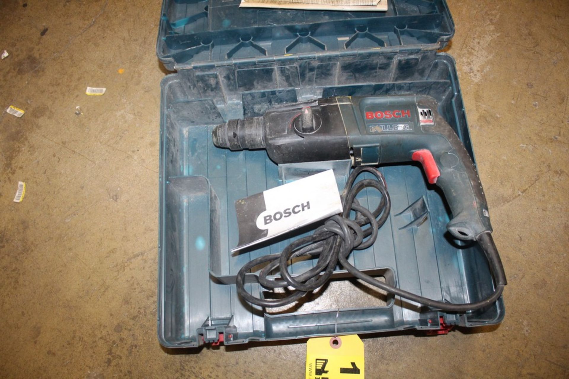 BOSCH MODEL 11250 BULLDOG HAMMER DRILL WITH CASE