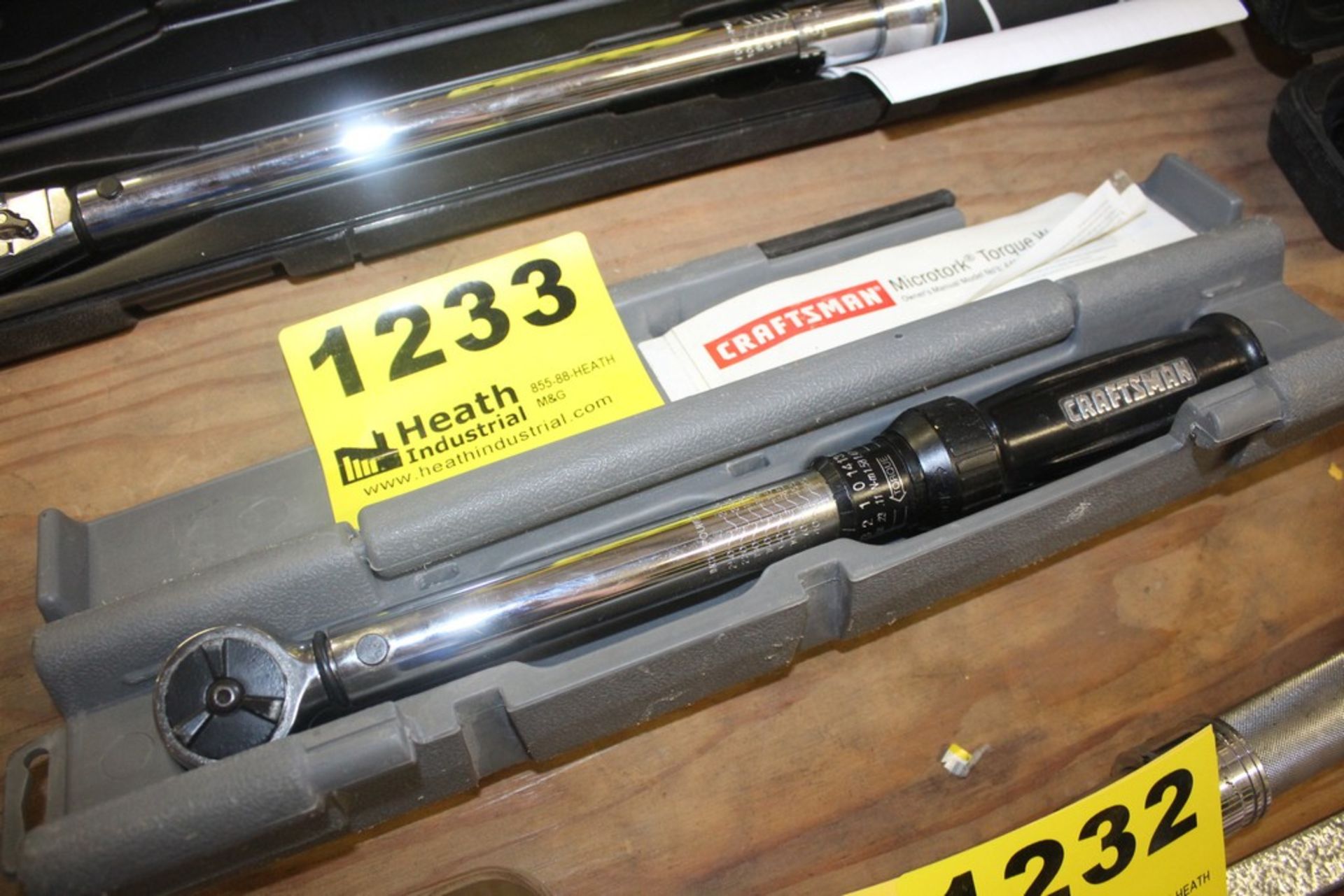 CRAFTSMAN MICRO-TORQUE 3/8" 250IN/LB TORQUE WRENCH WITH CASE
