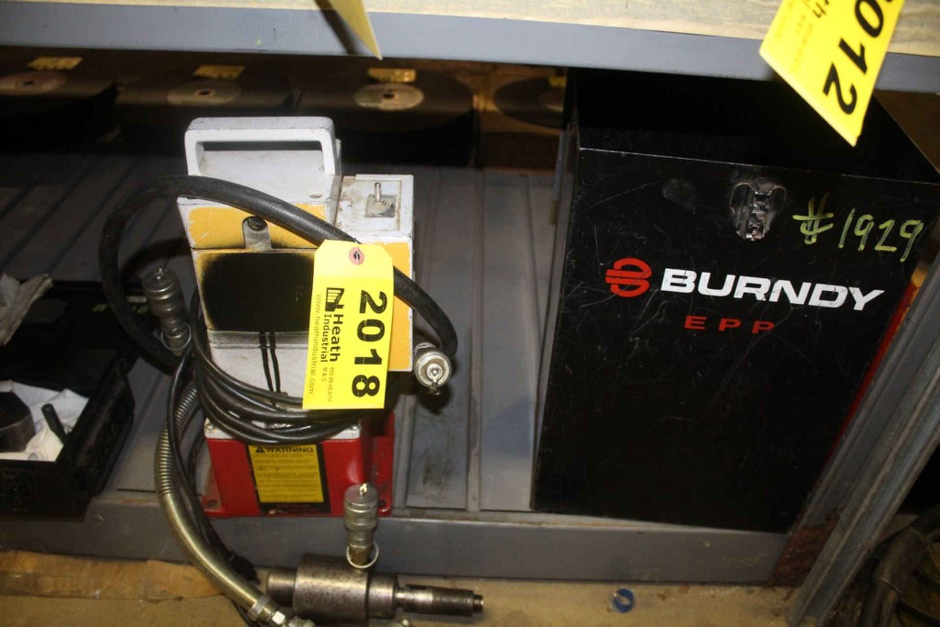 BURNDY MODEL EPP SERIES HYDRAULIC PUMP WITH CASE AND PENDANT CONTROLS