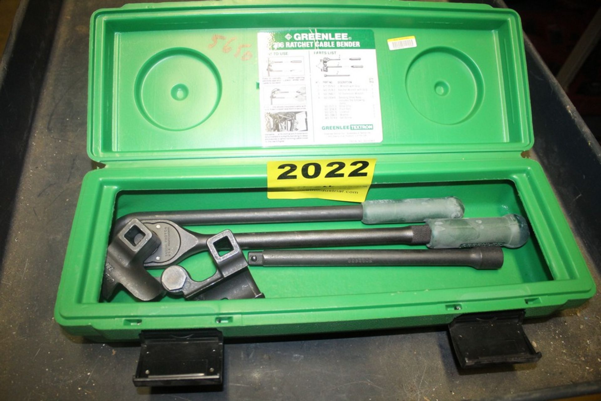 GREENLEE 796 RATCHET CABLE BENDER WITH CASE