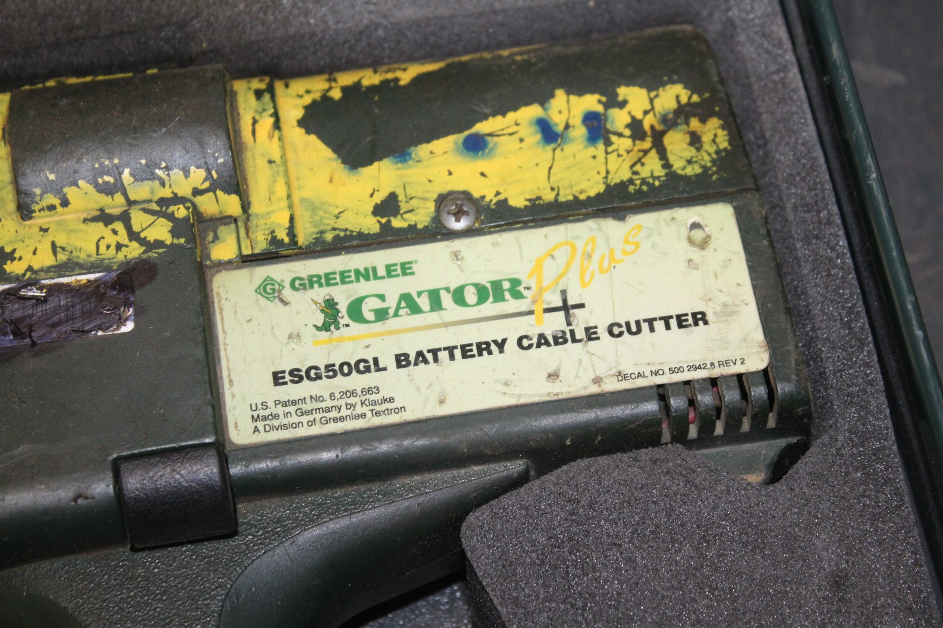 GREENLEE GATOR MODEL ESG50GL CORDLESS CABLE CUTTER WITH CASE, SPARE BATTERY, CHARGER - Image 3 of 3