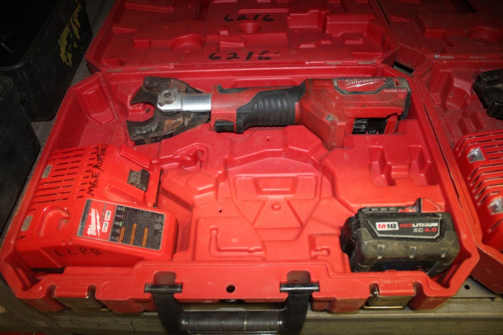 MILWAUKEE M18 CORDLESS CABLE CUTTER WITH CASE, BATTERY, CHARGER