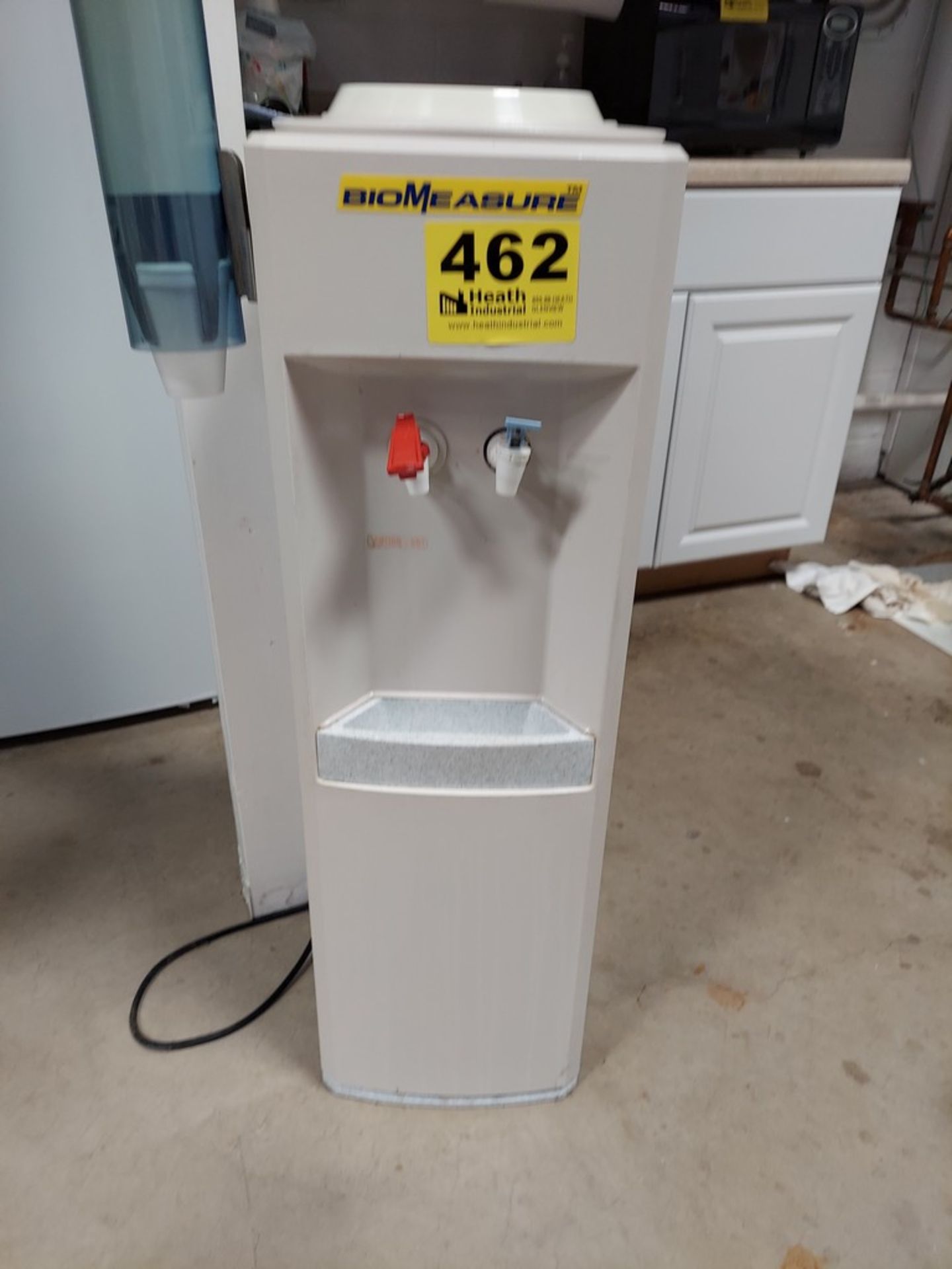 OASIS MODEL BPG1SRHS-D202 HOT/COLD WATER DISPENSER