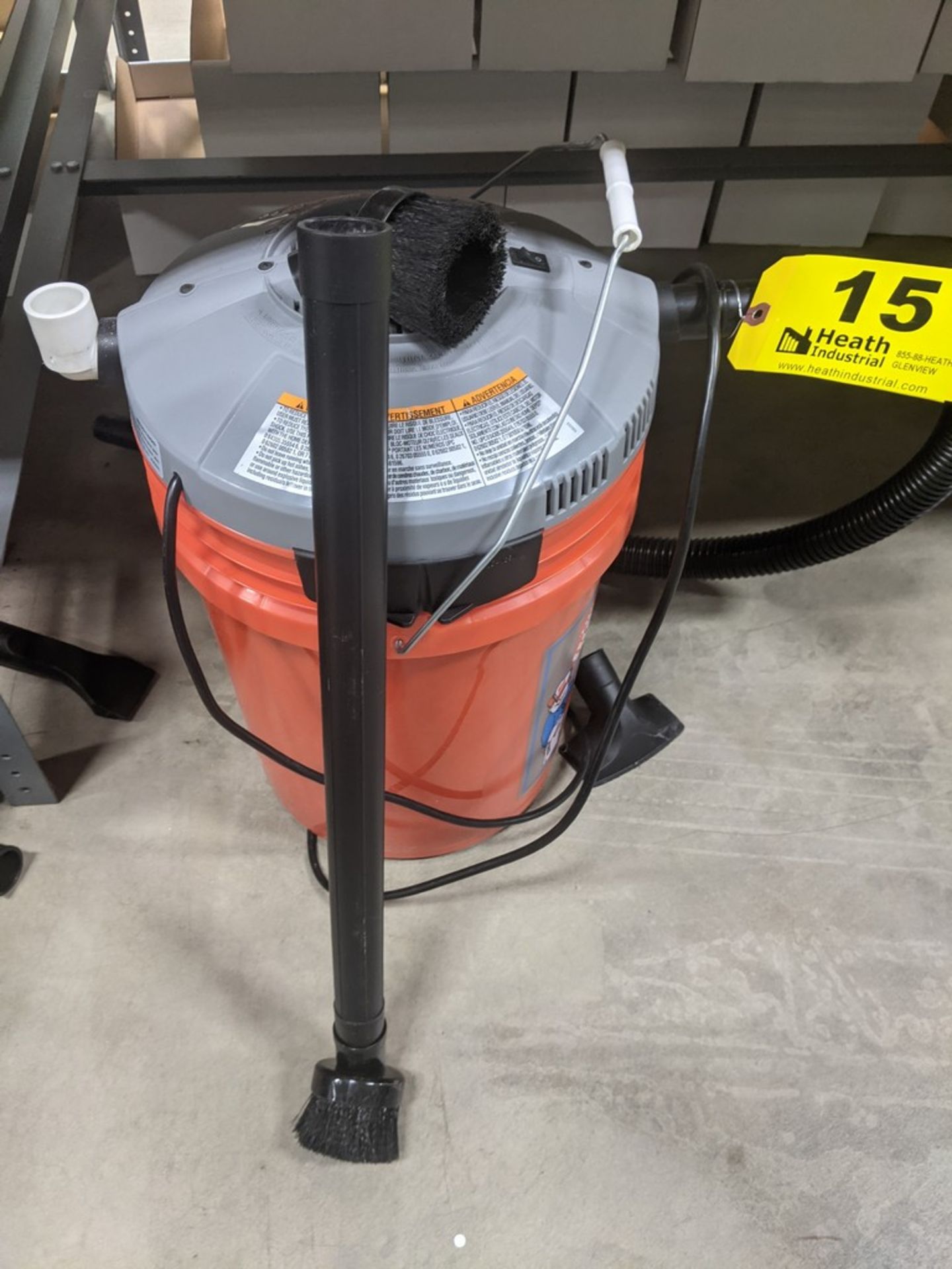 HOME DEPOT BUCKET WET/DRY VACUUM