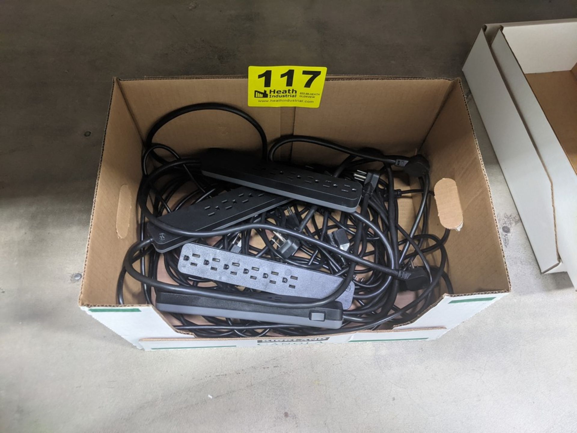 POWER STRIPS & EXTENSION CORDS IN BOX