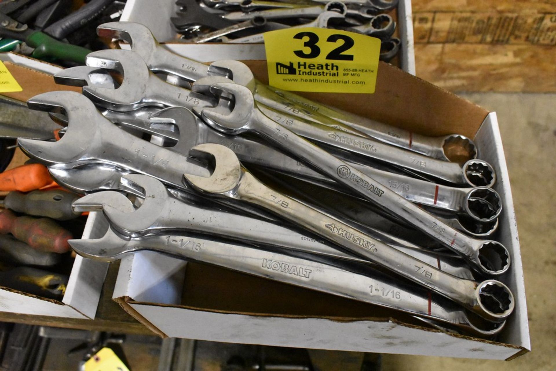 ASSORTED HUSKY & KOBALT WRENCHES IN BOX