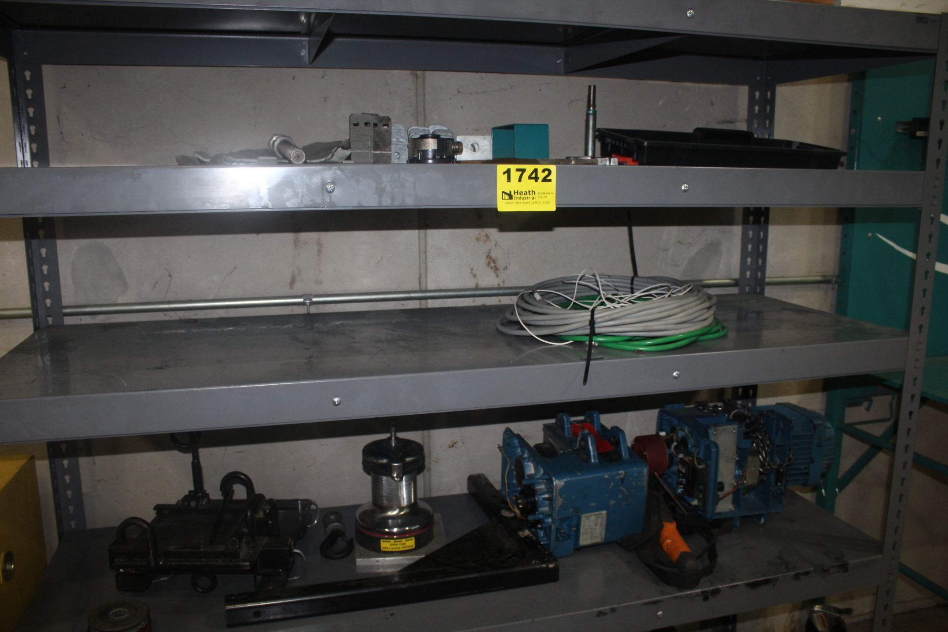 CONTENTS OF SHELVING UNIT, ASSORTED PARTS & SUPPLIES - Image 2 of 4