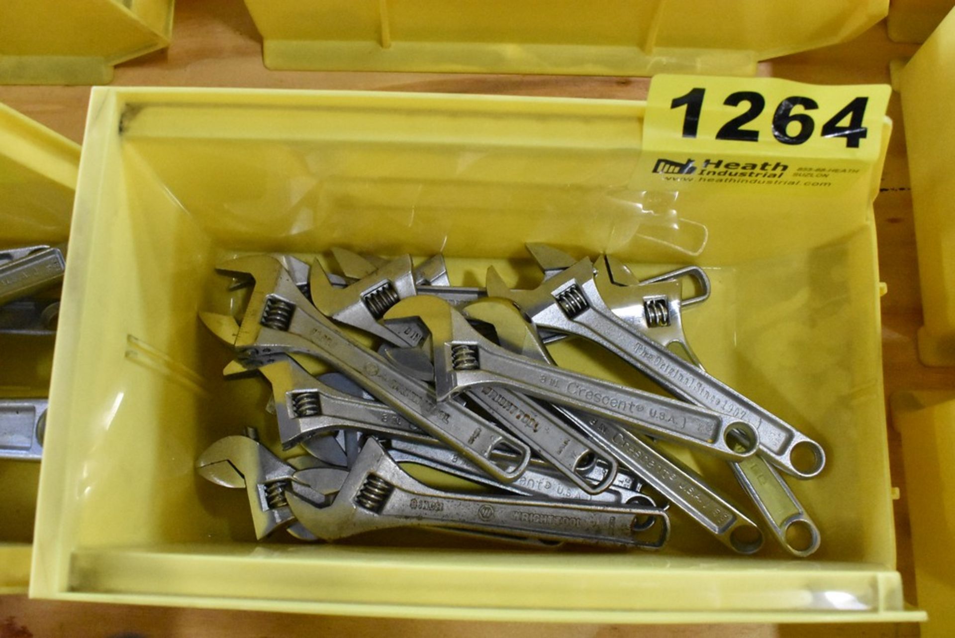 LARGE QTY OF ASSORTED CRESCENT WRENCHES