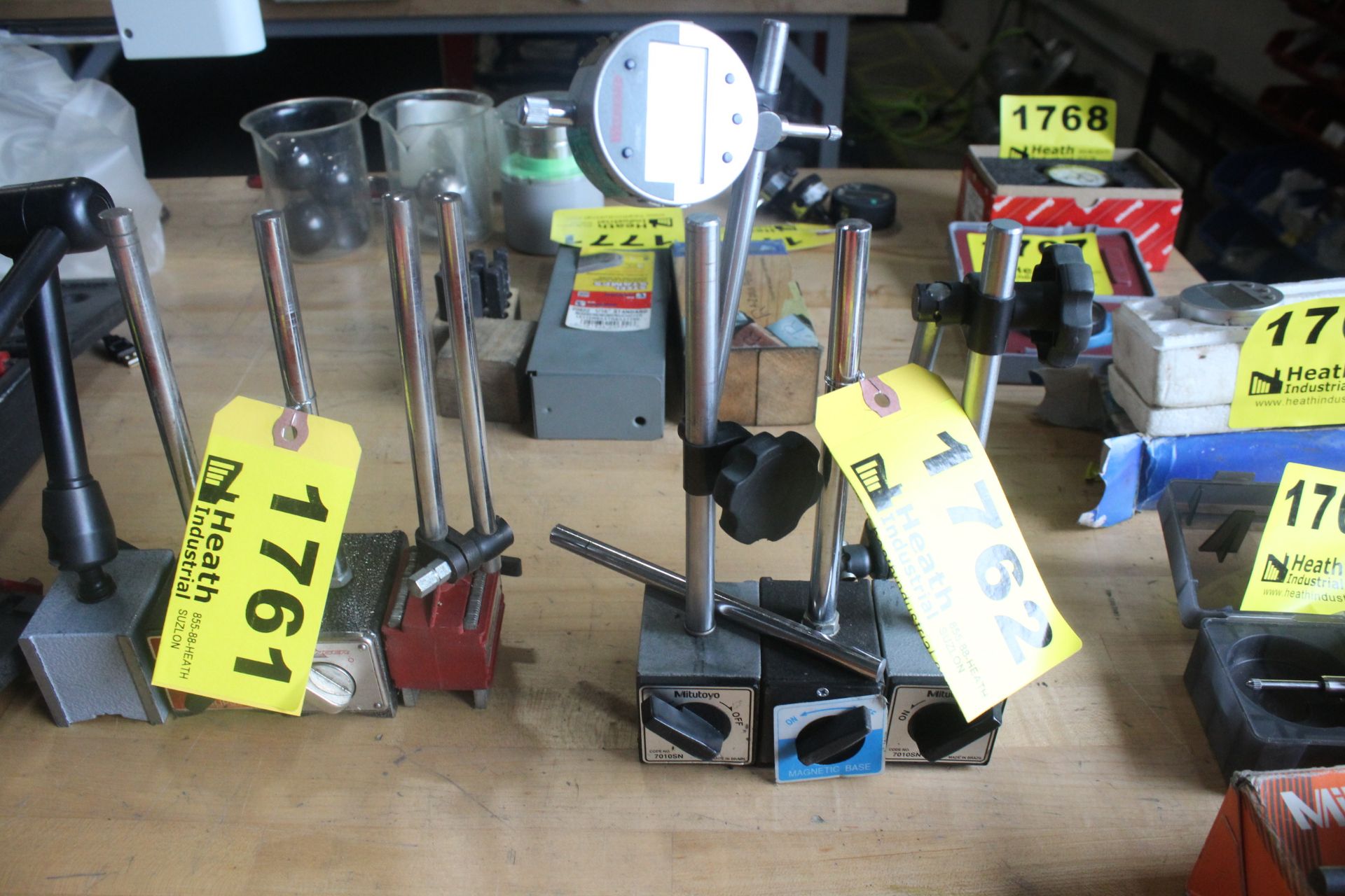 (3) MAGNETIC BASE DIAL INDICATOR STANDS