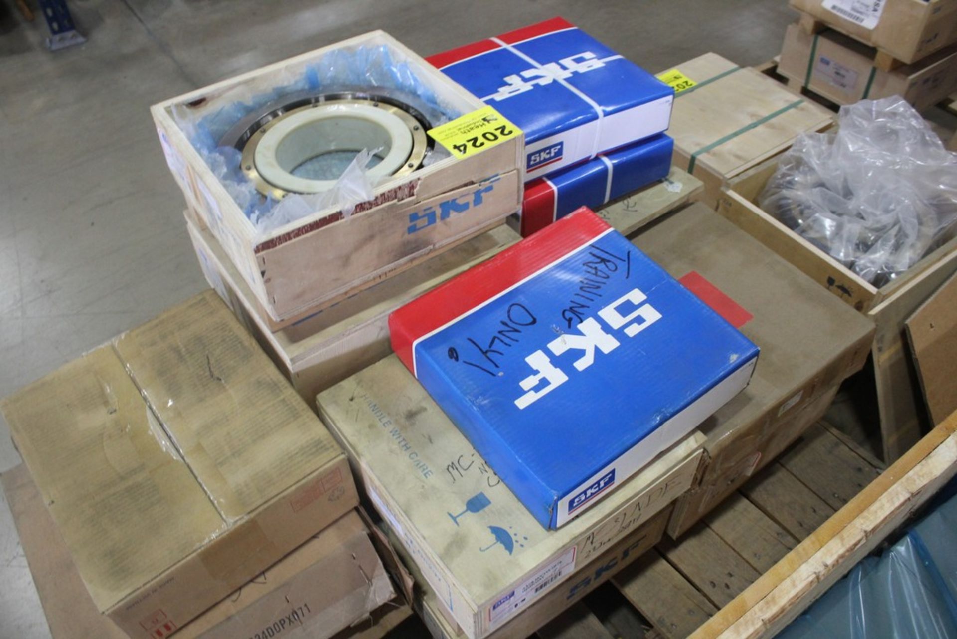 (1) ASSORTED SKF AND MRC BEARING ON PALLET - Image 4 of 4