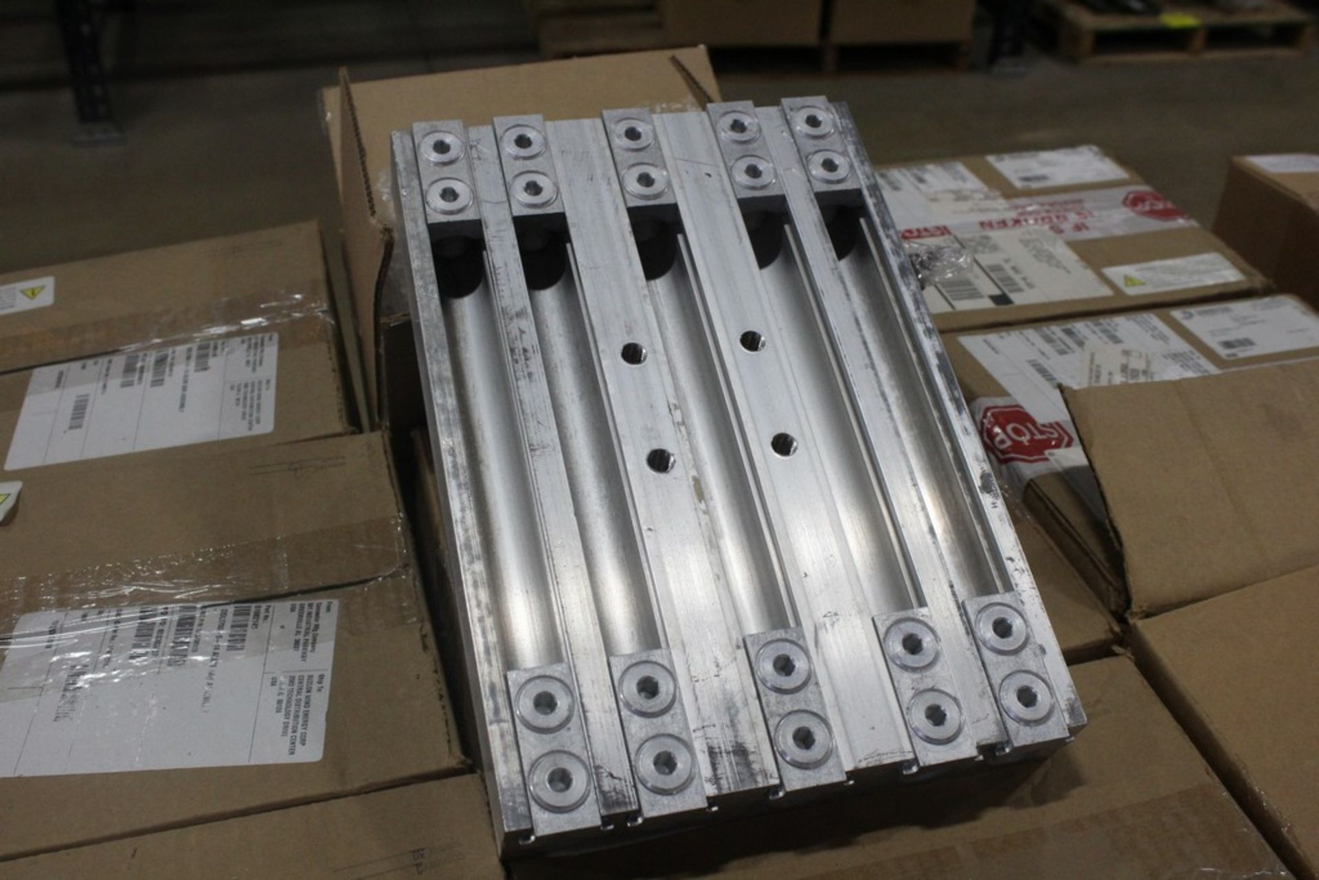 (24) DDL1750-5-14 ALUMINUM BAR ASSEMBLIES (2 PER BOX)