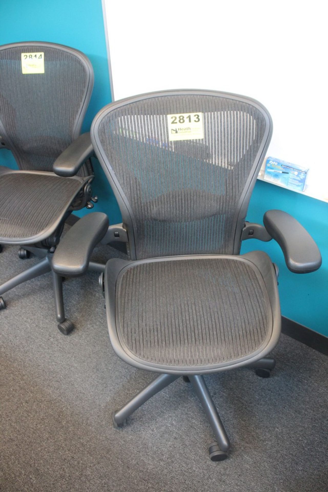 HERMAN MILLER AERON SIZE B, MESH BACK CASTER ARMCHAIR