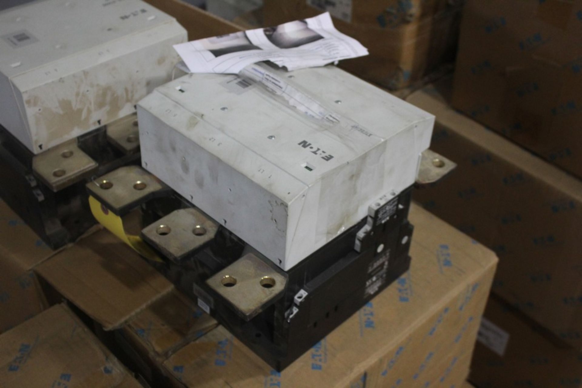 (10) EATON CONTACTORS ON PALLET(OUT OF SERVICE)