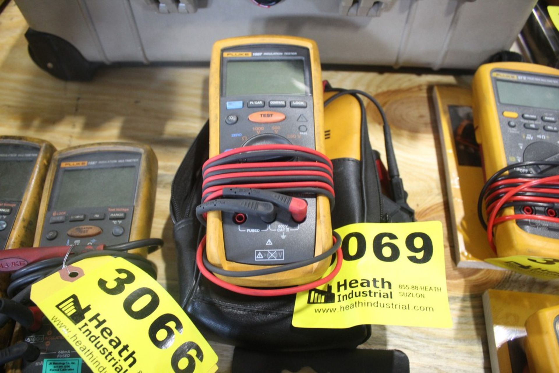 FLUKE MODEL 1507 INSULATION TESTER