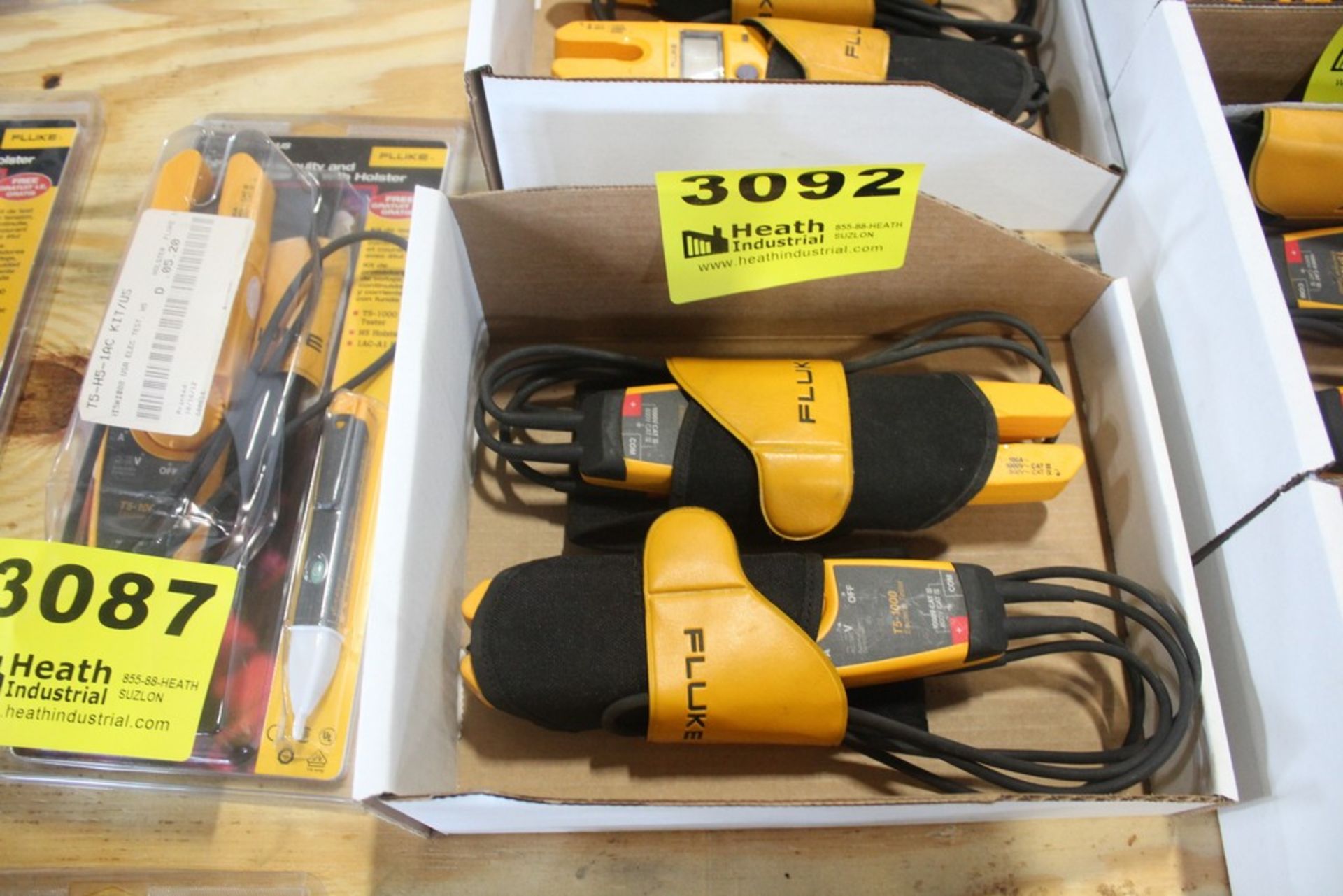 (2) FLUKE MODEL T5-1000 VOLTAGE, CONTINUITY & CURRENT TESTERS
