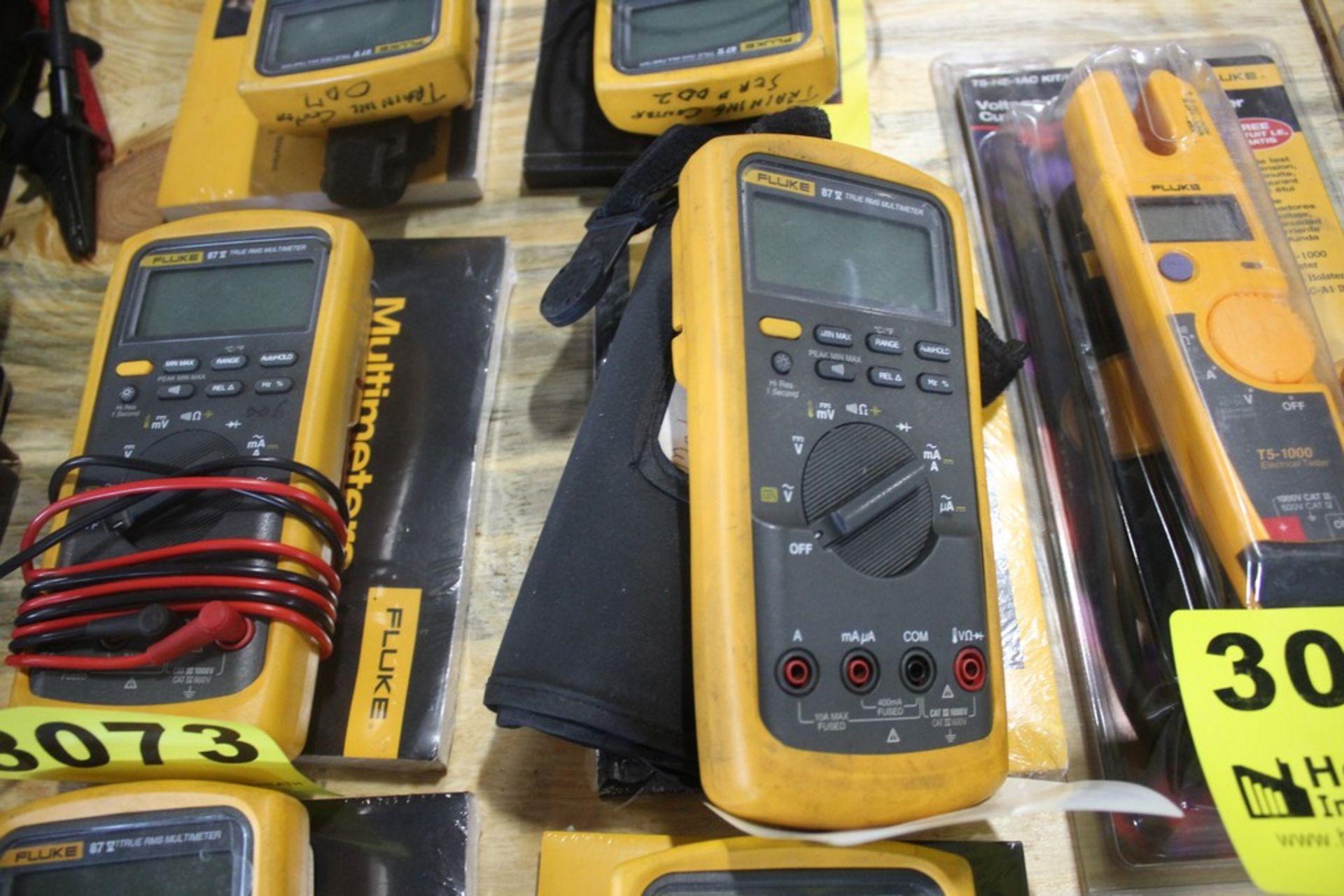 FLUKE MODEL 87-V INDUSTRIAL TRUE-RMS METER