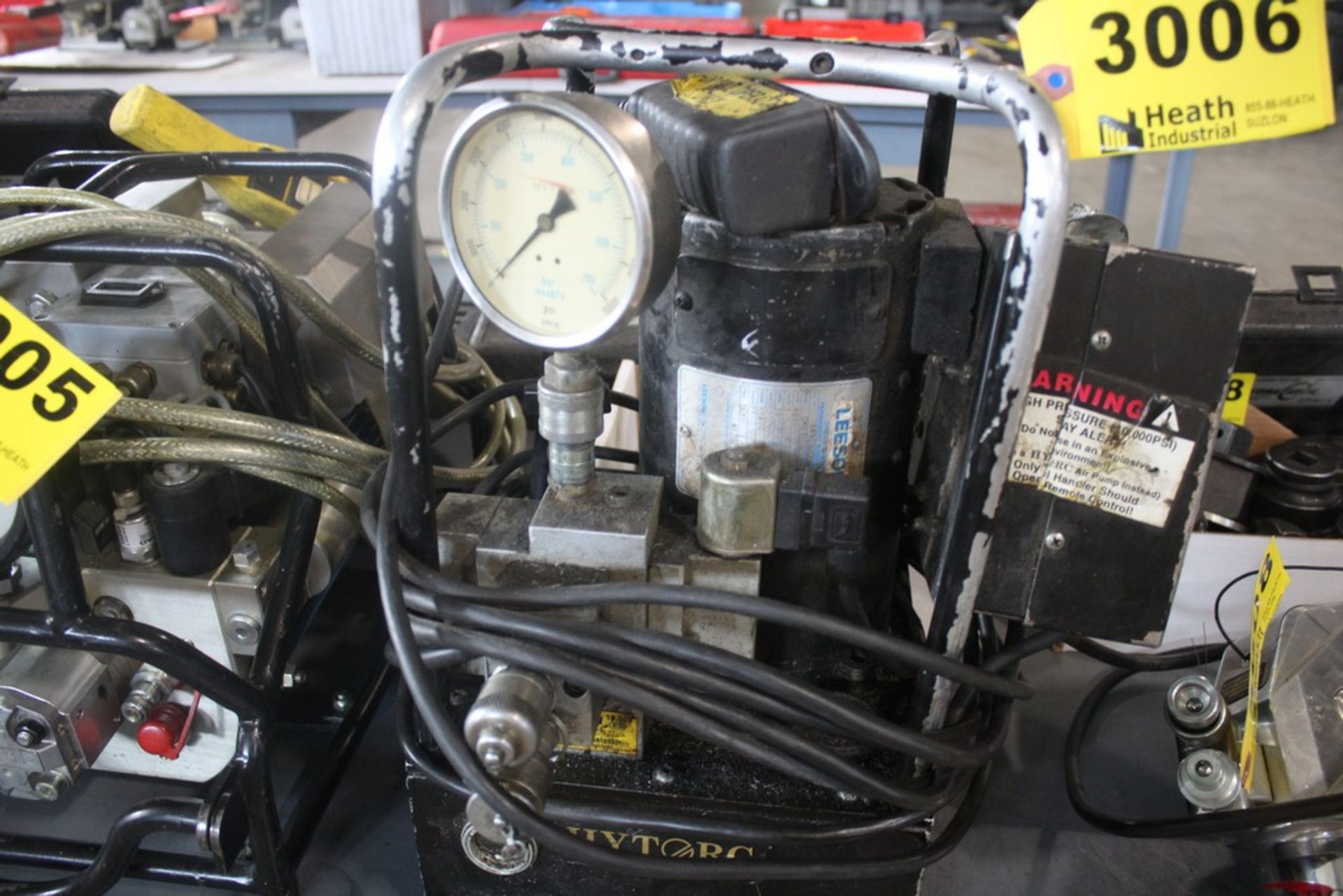 HYTORC MODEL A HYDRAULIC PUMP POWER PACK - Image 2 of 2