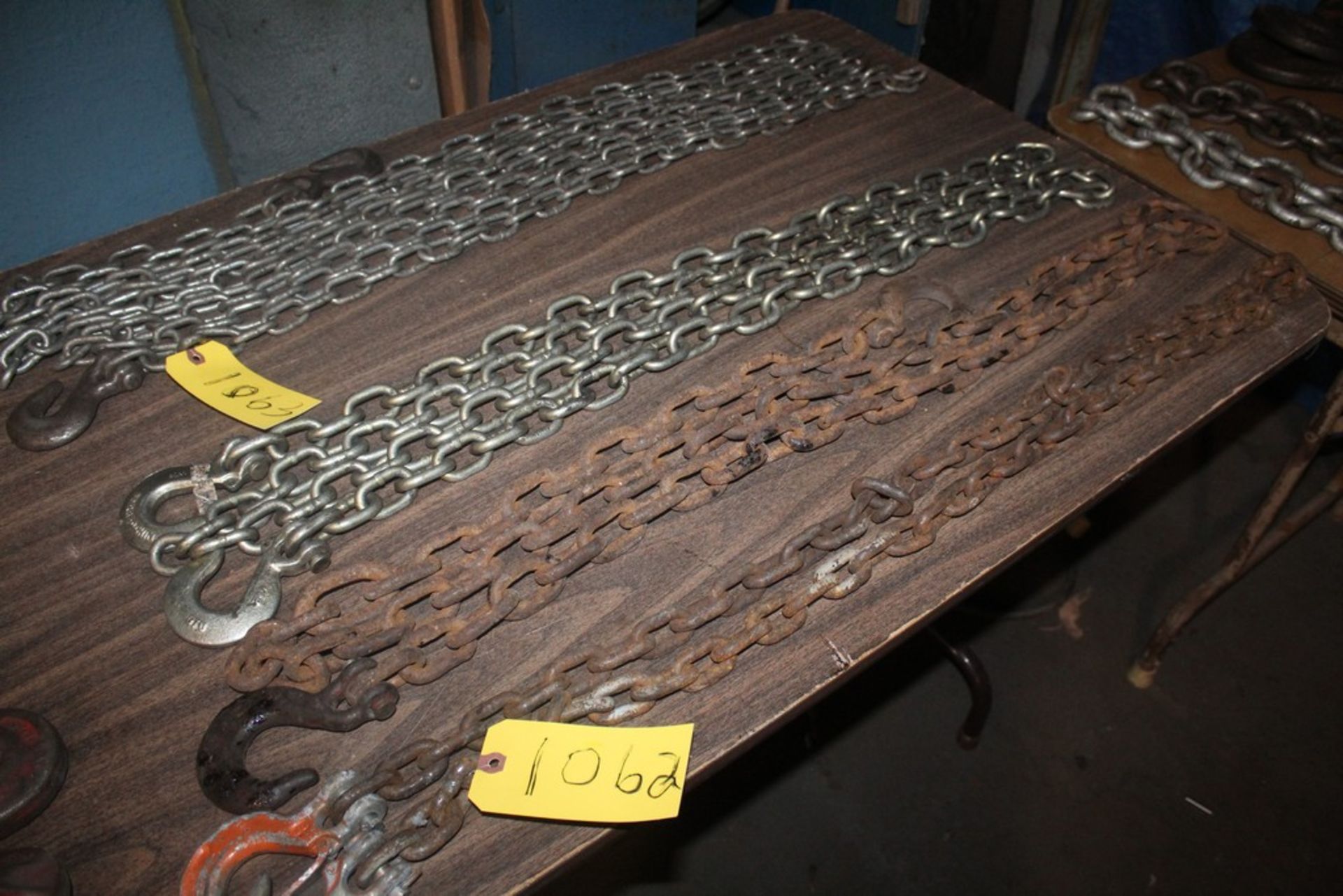 (3) HEAVY DUTY CHAINS