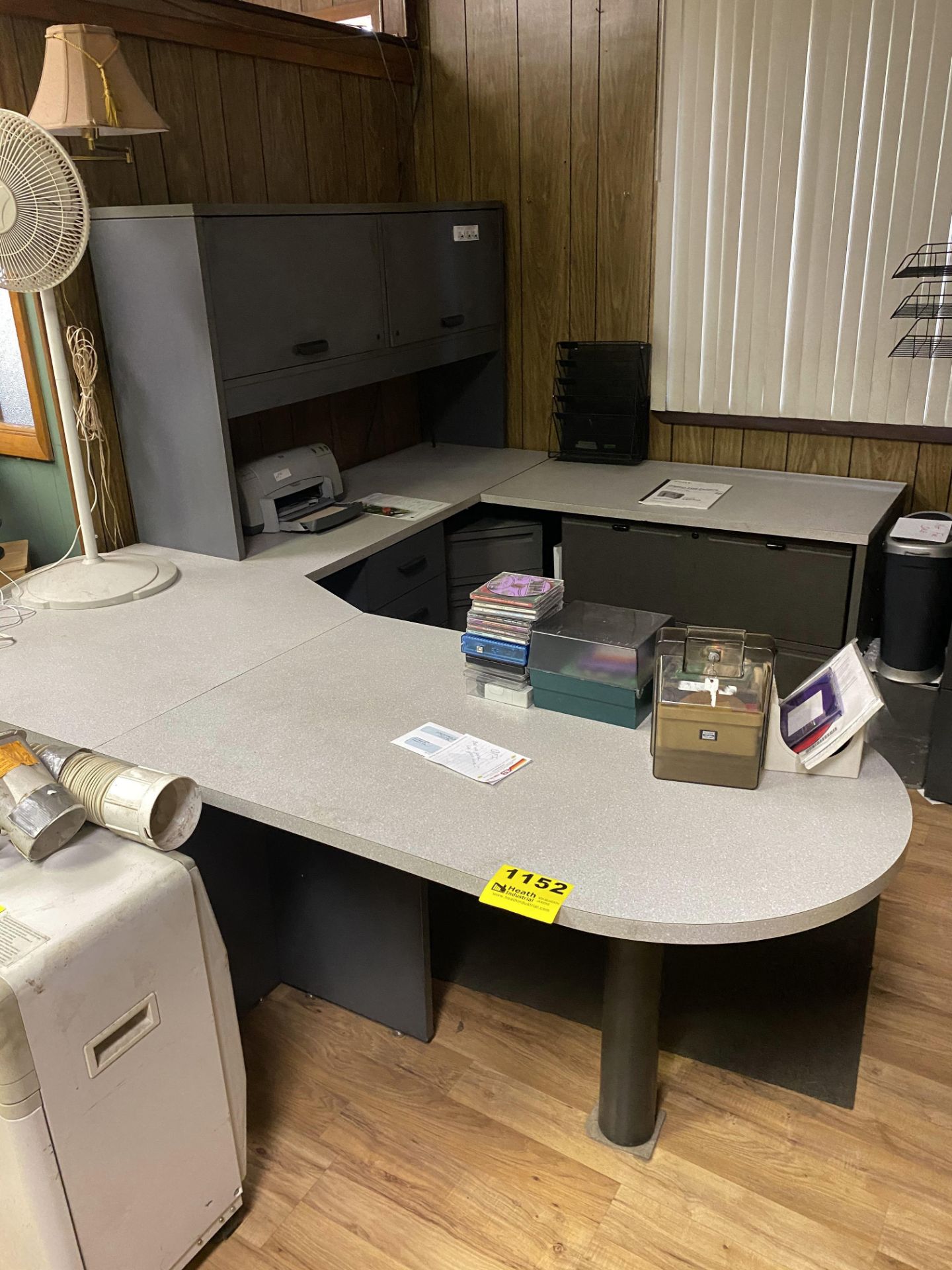 CORNER OFFICE UNIT WITH CREDENZA & STORAGE CABINET