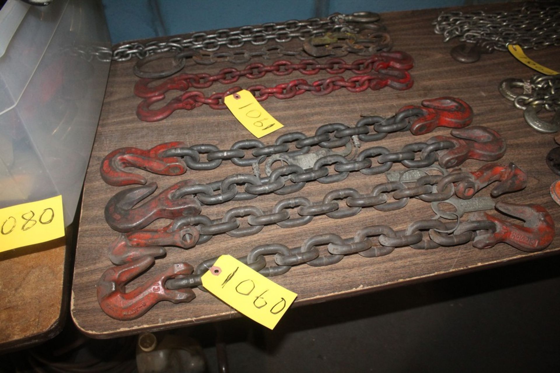 (4) HEAVY DUTY LIFTING CHAINS, 2'