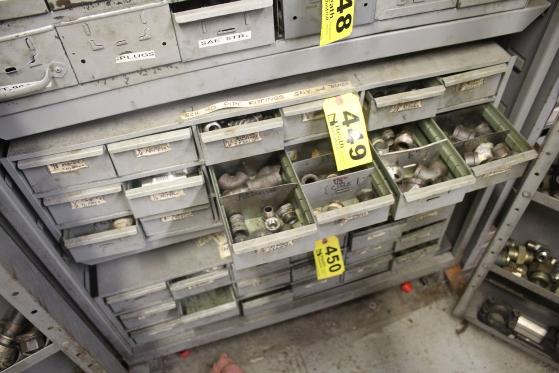 EIGHTEEN DRAWER PARTS CABINET WITH ASSORTED FITTINGS