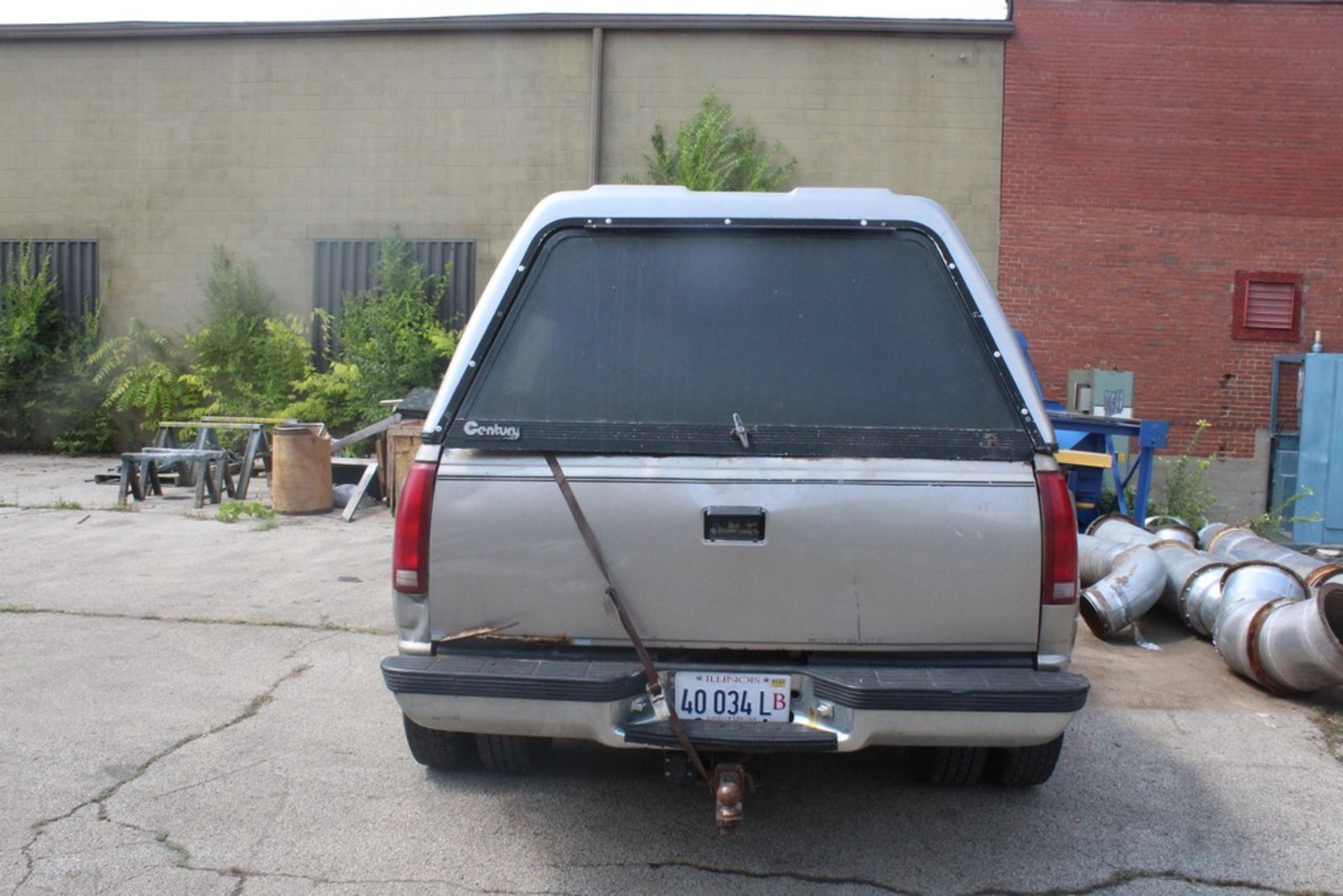 2000 CHEVROLET MODEL 3500LS DUALLY PICK-UP TRUCK, VIN: 1GCHC33J4YF46134, CREW CAB, AUTOMATIC - Image 4 of 8