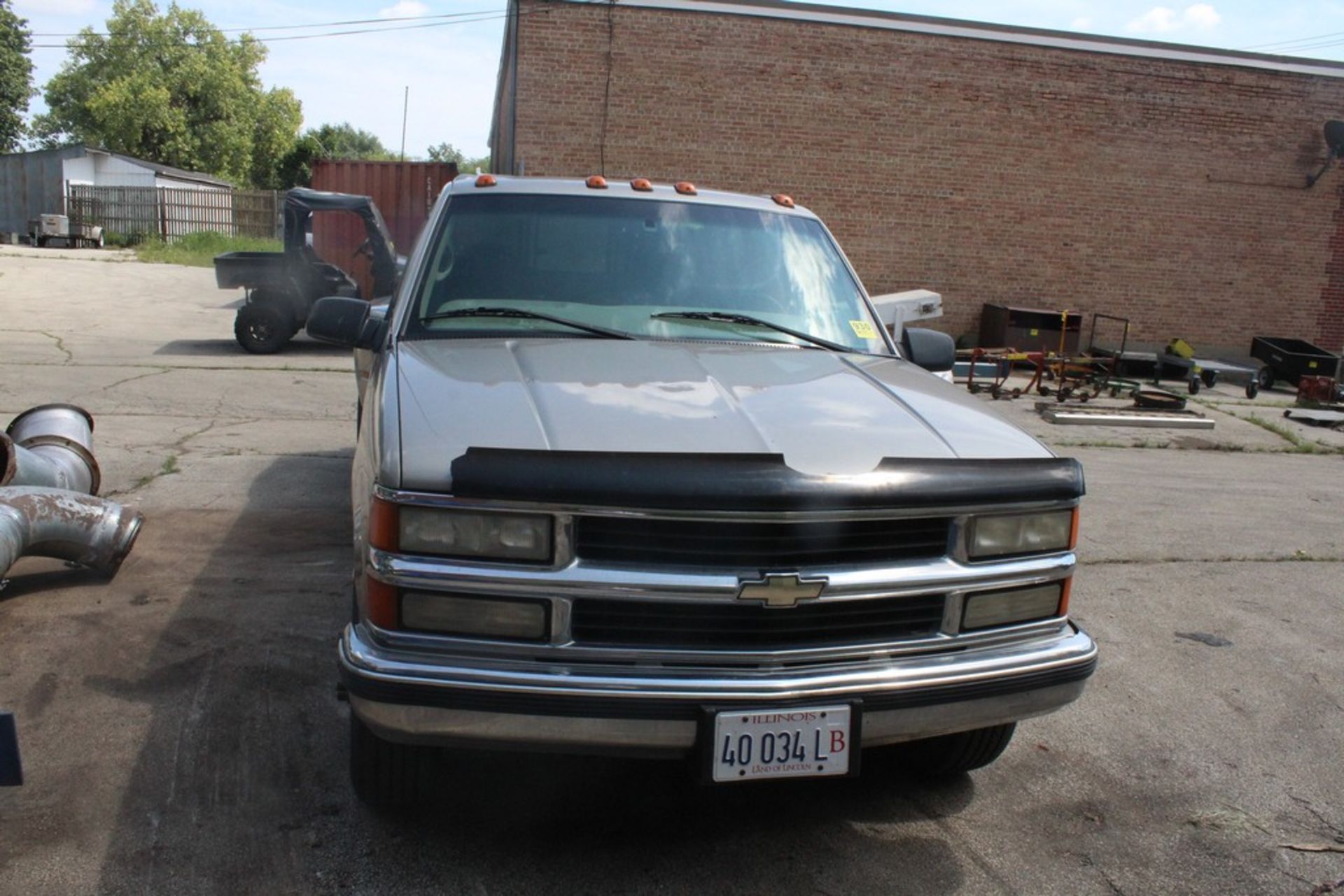 2000 CHEVROLET MODEL 3500LS DUALLY PICK-UP TRUCK, VIN: 1GCHC33J4YF46134, CREW CAB, AUTOMATIC - Image 2 of 8