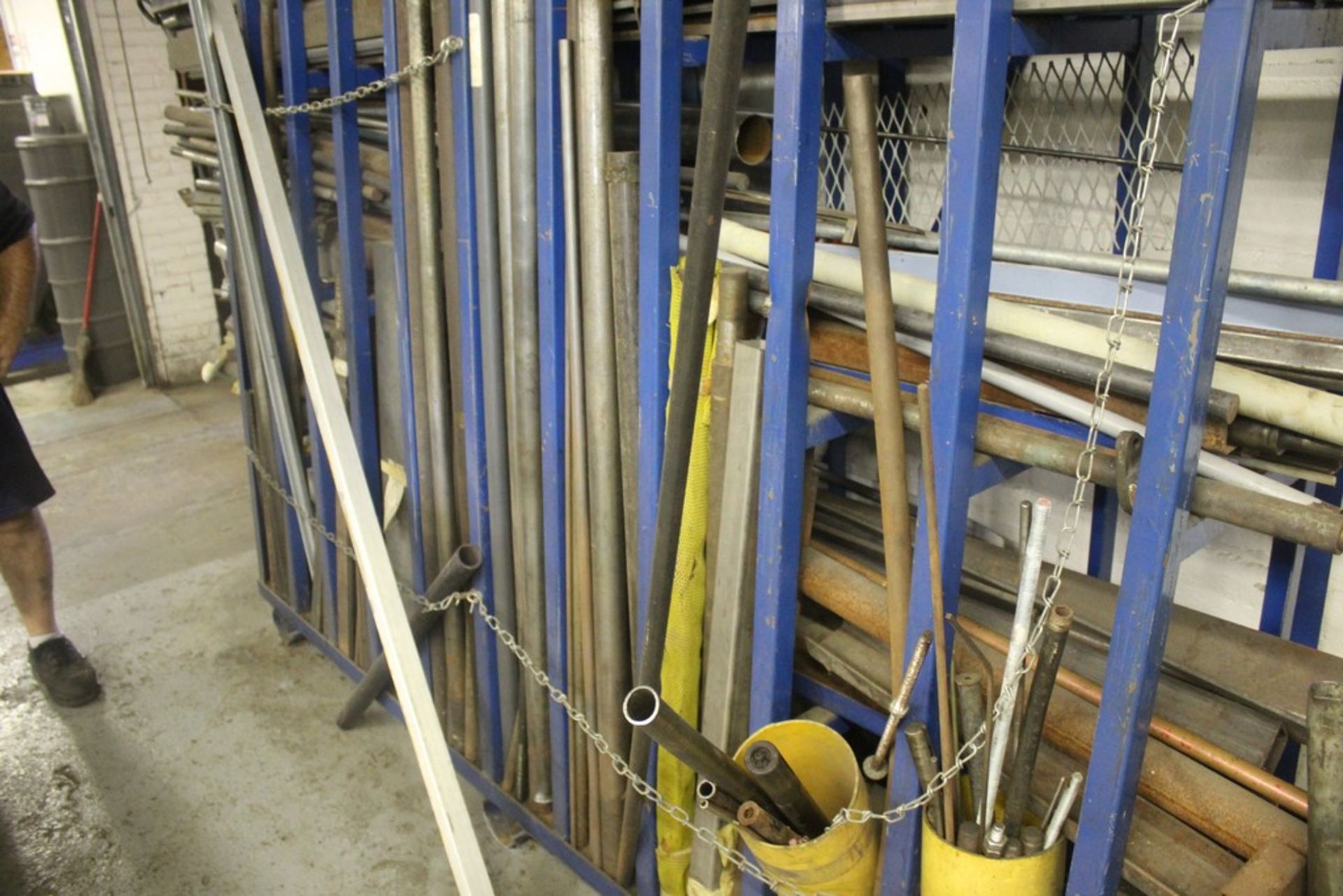 8' X 8' STEEL RACK WITH LARGE QTY OF ASSORTED STEEL STOCK - Image 4 of 4