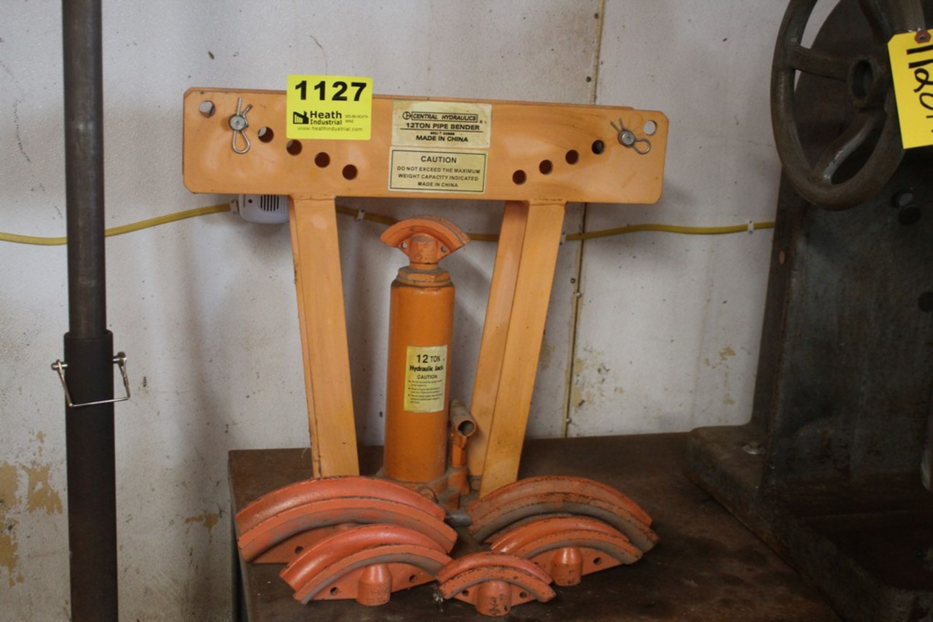 CENTRAL HYDRAULICS 12 TON PIPE BENDER WITH (6) DIES