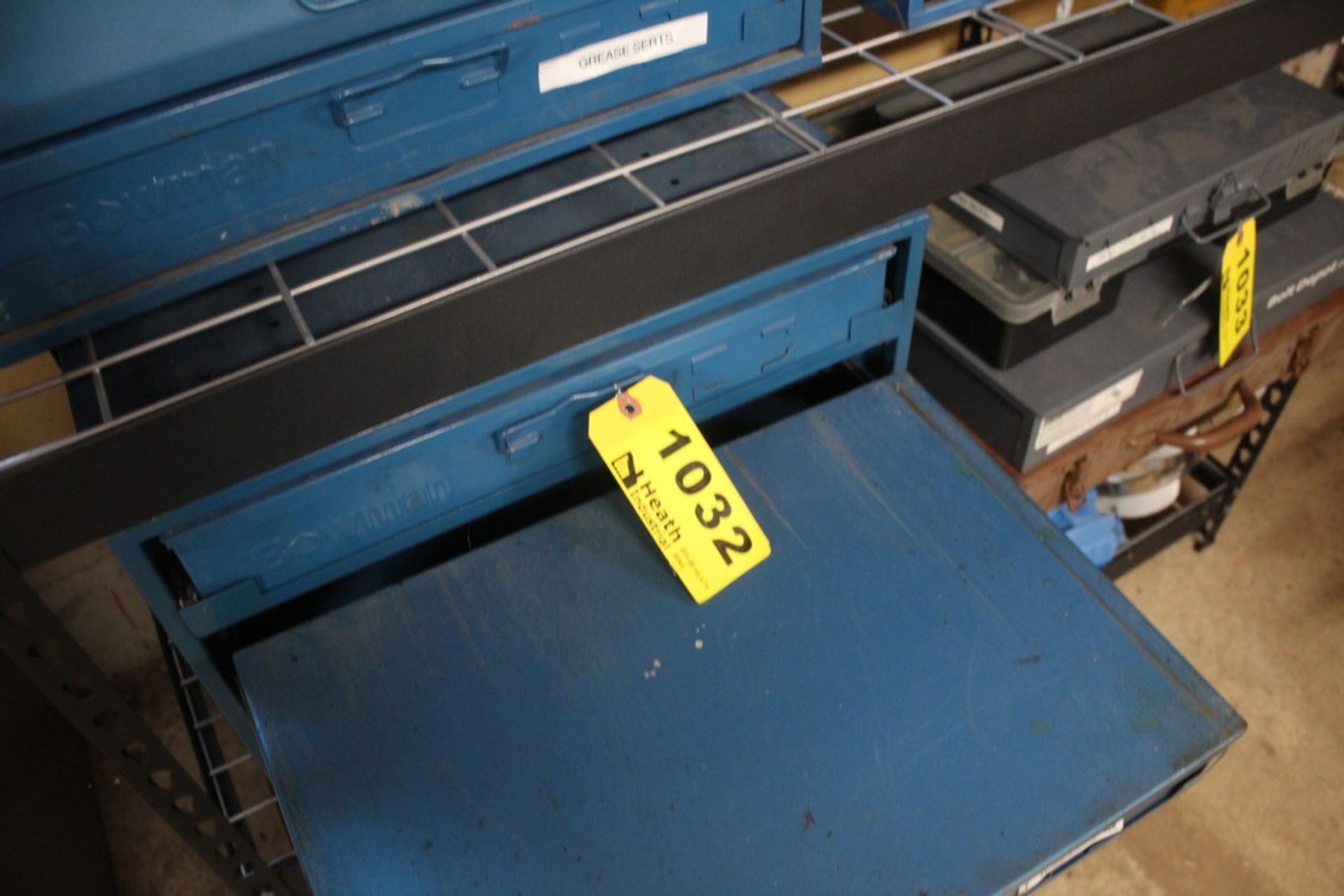 BOWMAN FOUR DRAWER PARTS CABINET, ALLEN CAP SCRES, BOLTS. LUG BOLTS, SE TSCREWS, NUTS & LOCKING - Image 4 of 4