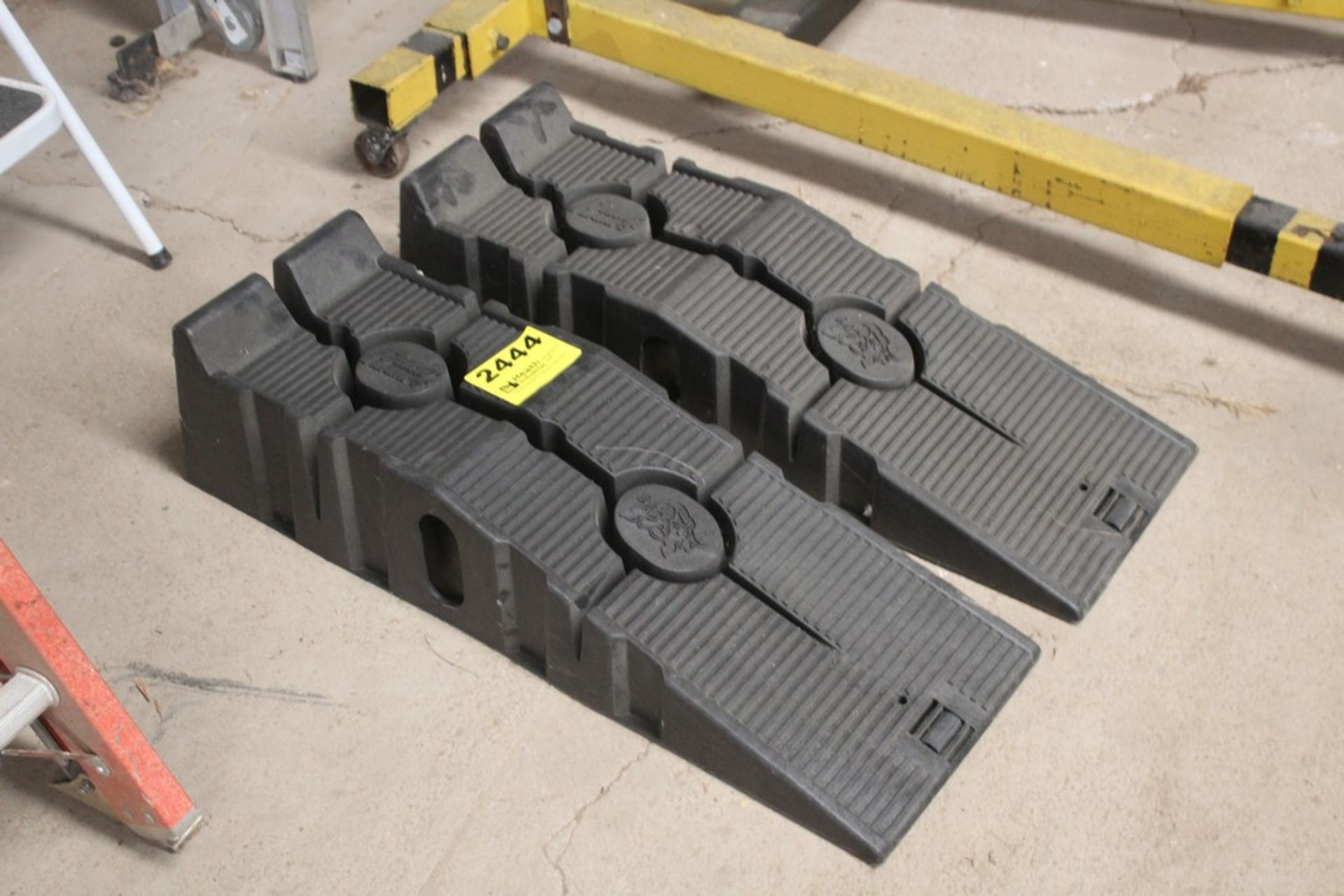 PAIR OF CAR RAMPS