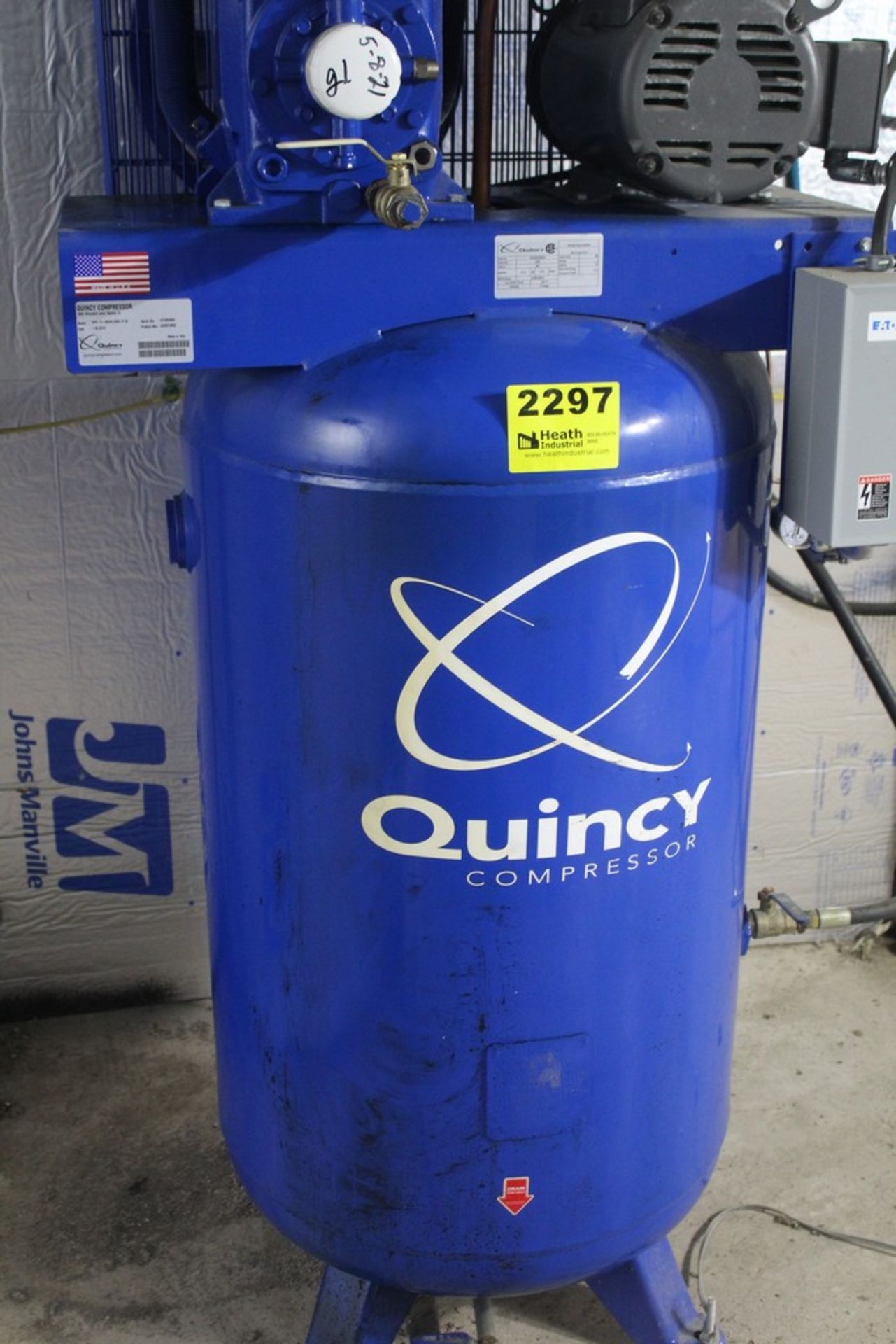 QUINCY VERTICAL TANK MOUNTED AIR COMPRESSOR - Image 3 of 3